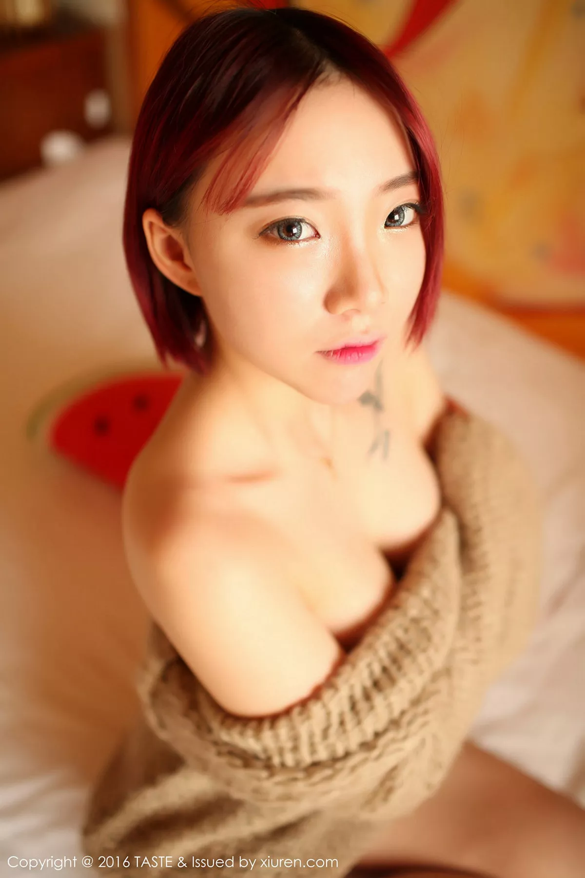 秀人集.com_[Taste顽味生活]Vol.001_嫩模小泽空Moves居家私房半露美胸性感美背迷人写真51P