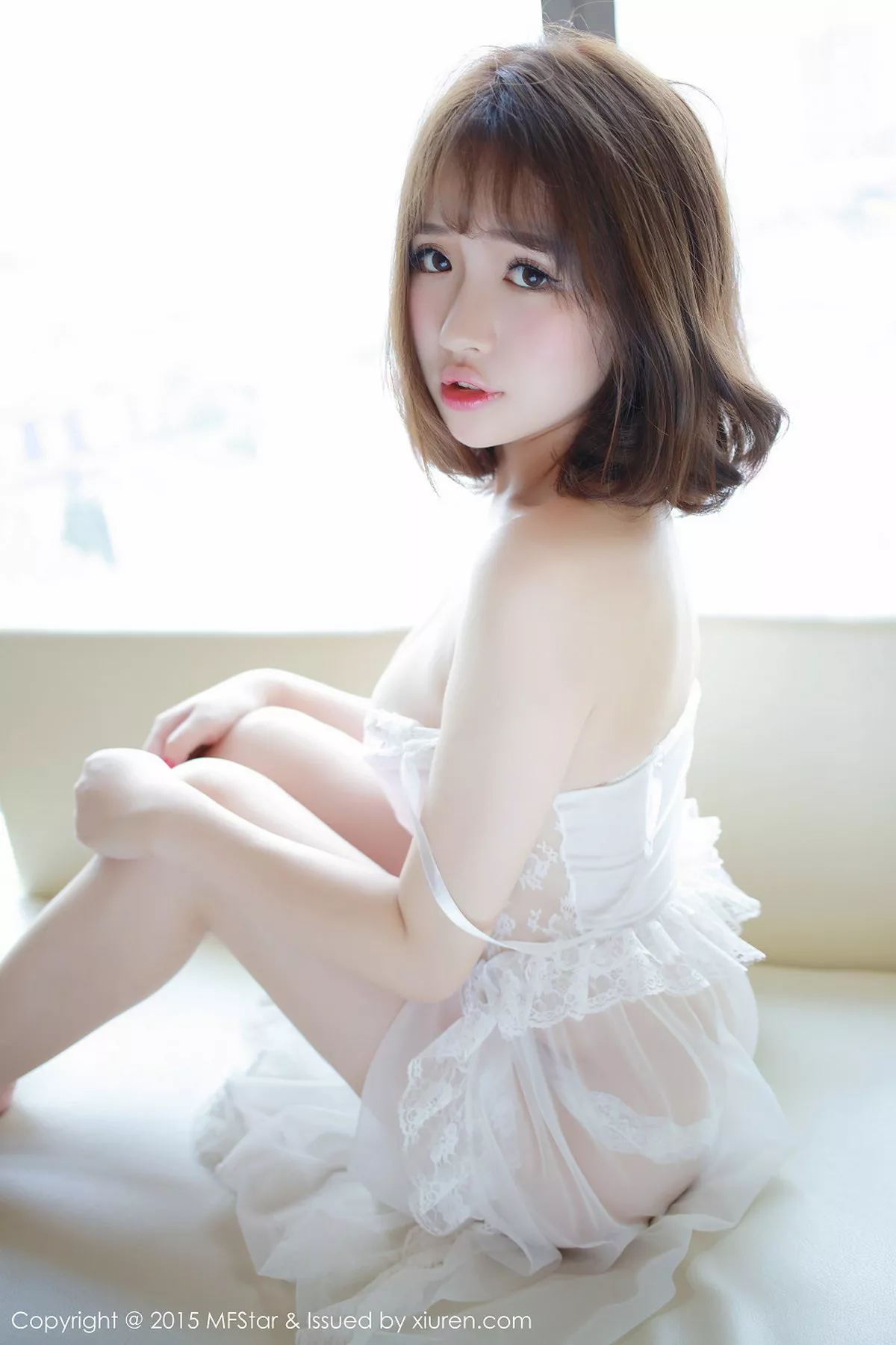 秀人集.com_[MFStar模范学院]Vol.012_嫩模徐cake白色透明薄纱睡裙秀豪乳美臀诱惑写真50P