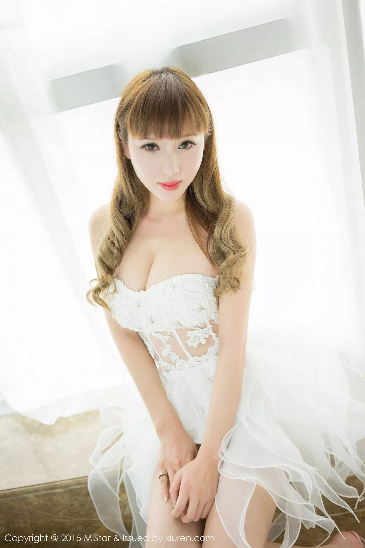 秀人集.com_[MiStar魅妍社]Vol.005_嫩模斯戴媛Amy火辣身材美乳酥胸欲望红唇诱惑写真61P