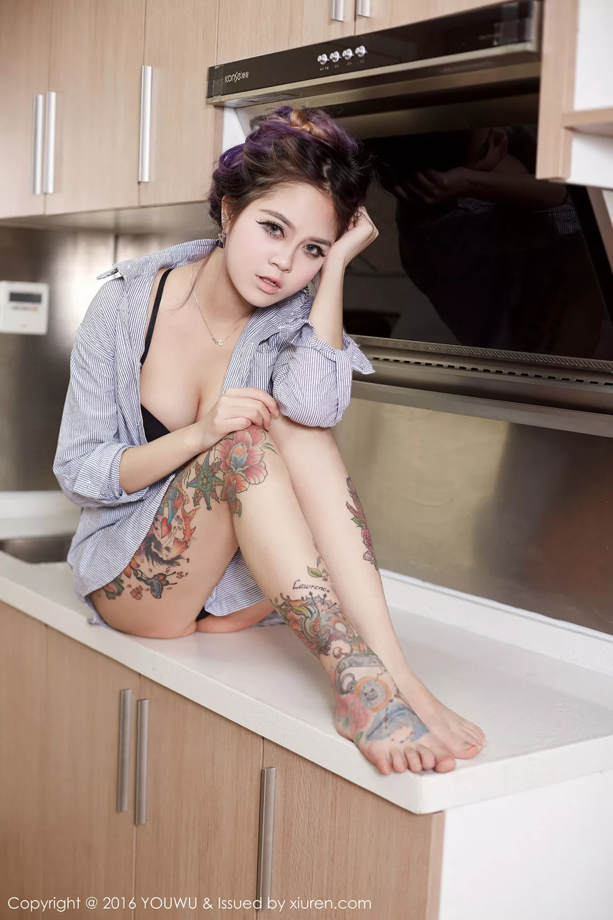 秀人集.com_[YouWu尤物馆]Vol.008_纹身嫩模美贤子居家私房黑色内衣性感美胸写真53P