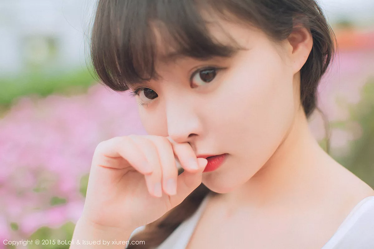 秀人集.com_[BoLoli波萝社]Vol.001_嫩模柳侑绮sevenbaby童颜巨乳性感系列生活写真秀94P