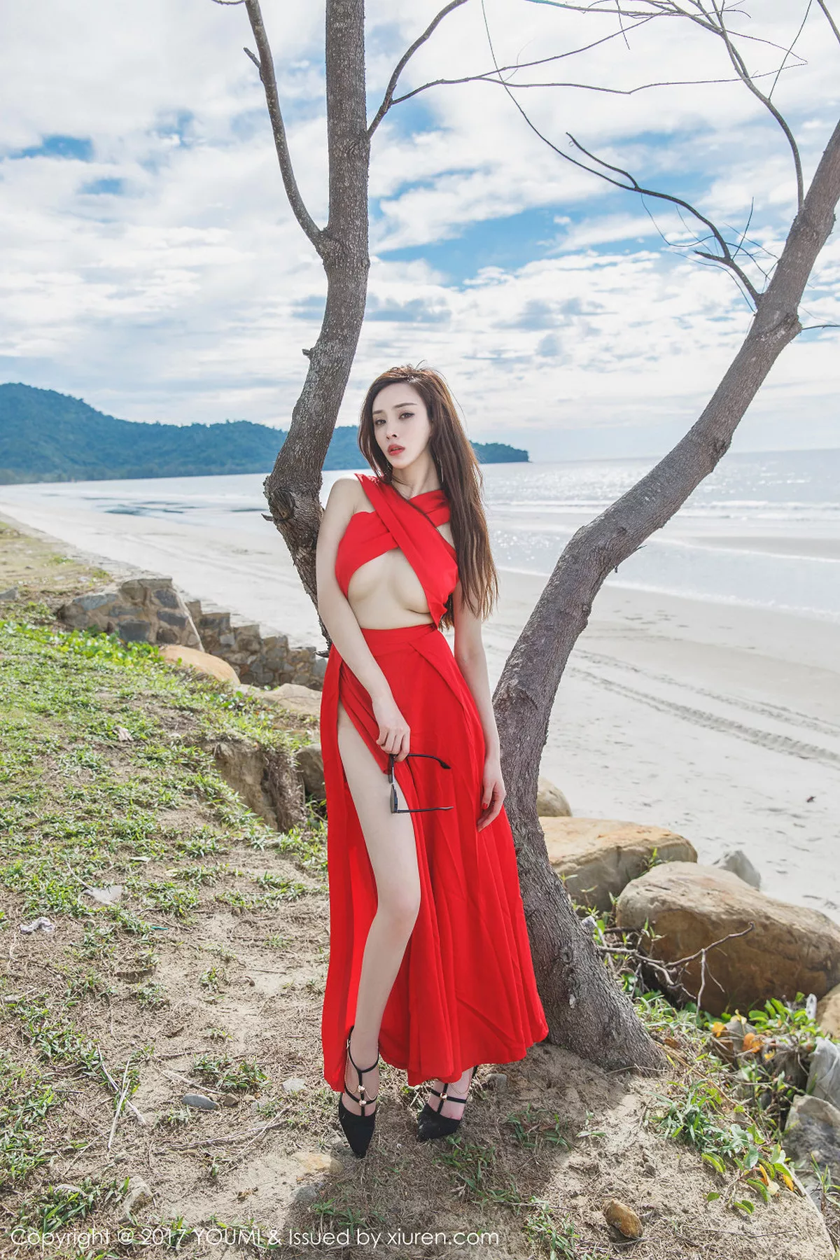 秀人集.com_[YouMi尤蜜荟]Vol.034_嫩模土肥圆矮挫穷沙巴旅拍泳池比基尼湿身豪乳诱惑写真60P