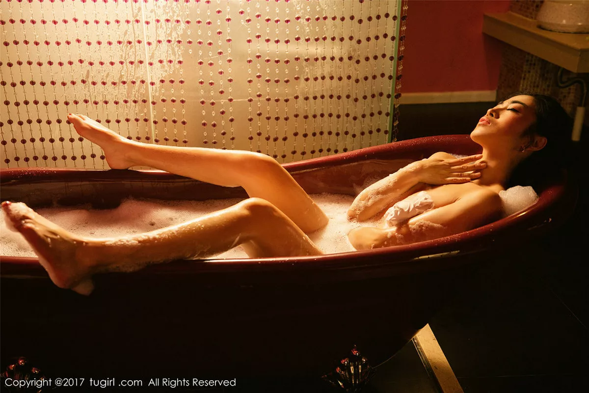 秀人集.com_[XiuRen秀人网]No.719_新人嫩模语溪大尺度浴缸里全裸人体艺术火辣身材诱惑写真54P