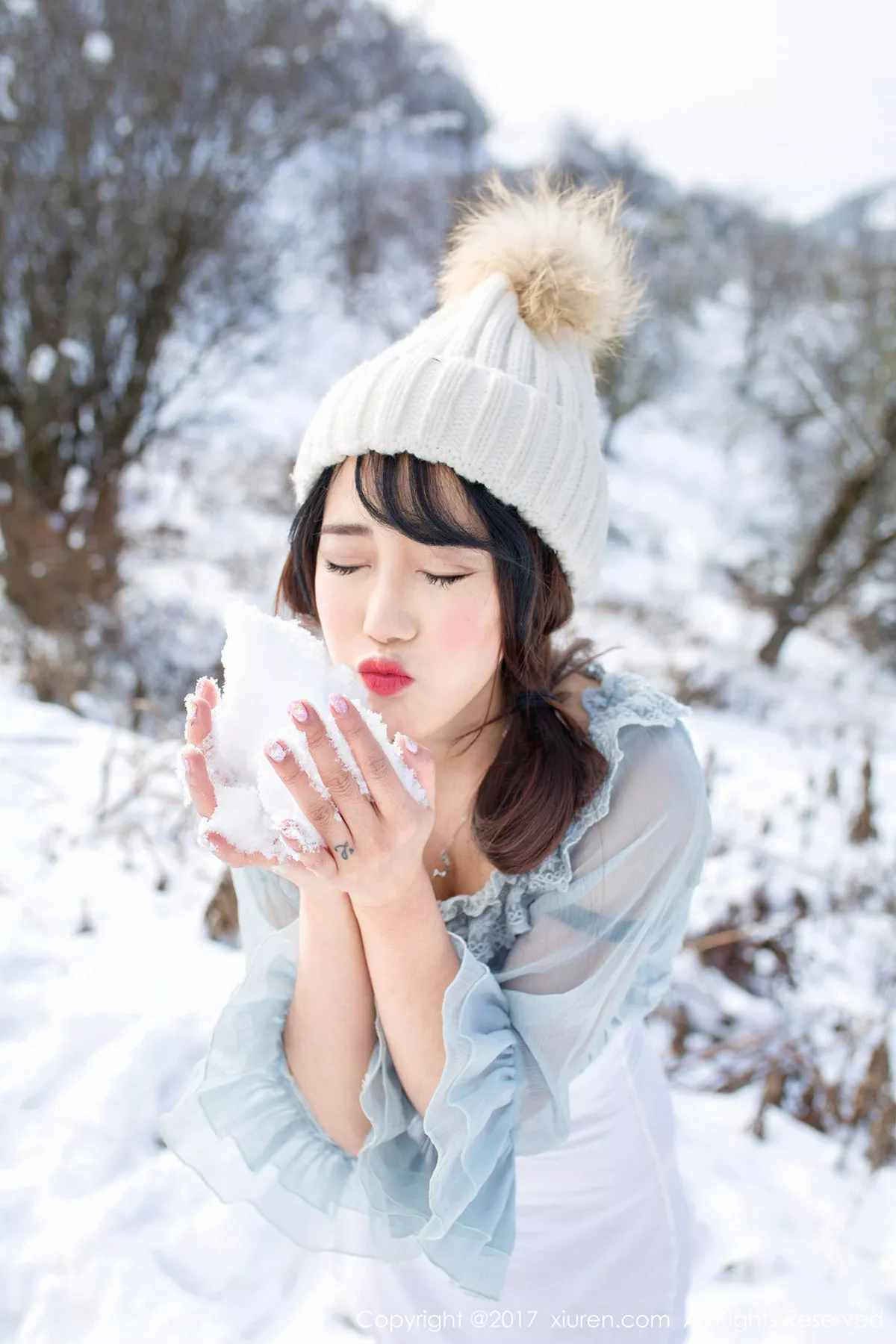 秀人集.com_[XiuRen秀人网]No.720_嫩模兜豆靓Youlina冰天雪地里黑色蕾丝内裤冰冷诱惑写真51P