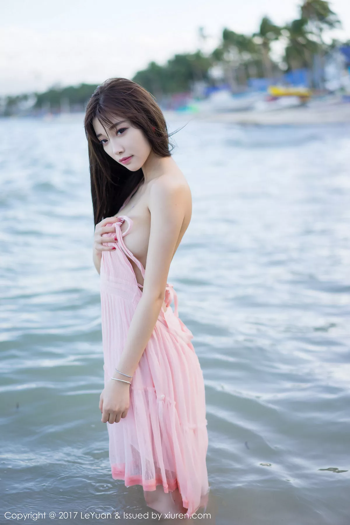 秀人集.com_[LeYuan星乐园]Vol.035_女神杨晨晨sugar海边粉红露背吊带裙真空秀美乳诱惑写真54P