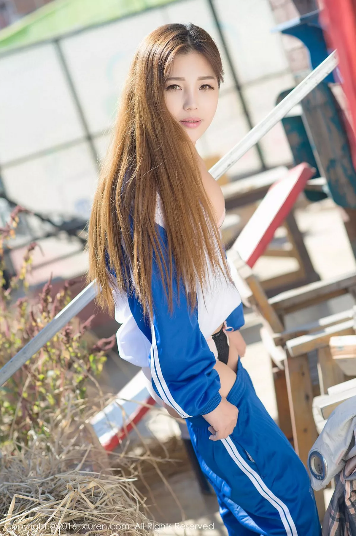 秀人集.com_[XiuRen秀人网]No.651_新晋嫩模周予然户外高中校服半脱秀性感内衣爆乳诱惑写真63P