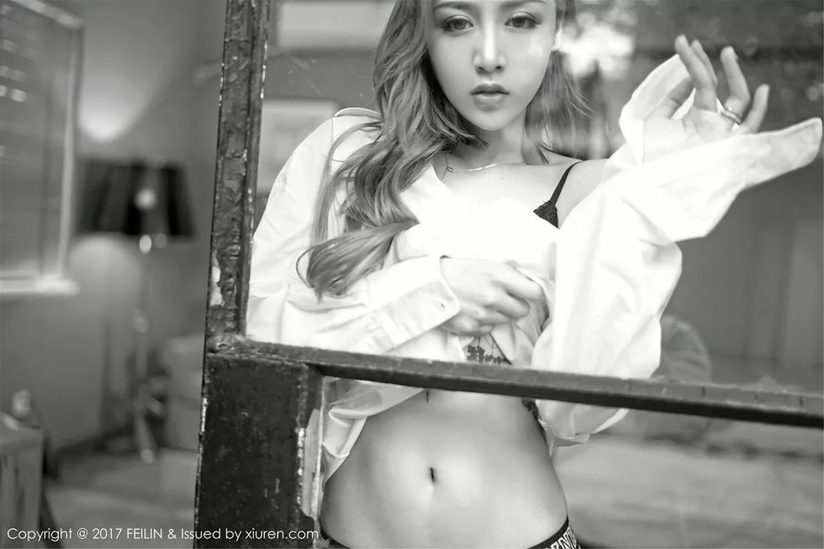 秀人集.com_[FeiLin嗲囡囡]Vol.089_嫩模晗大大居家黑色吊带衣白色短裤秀完美身材灵动迷人写真40P
