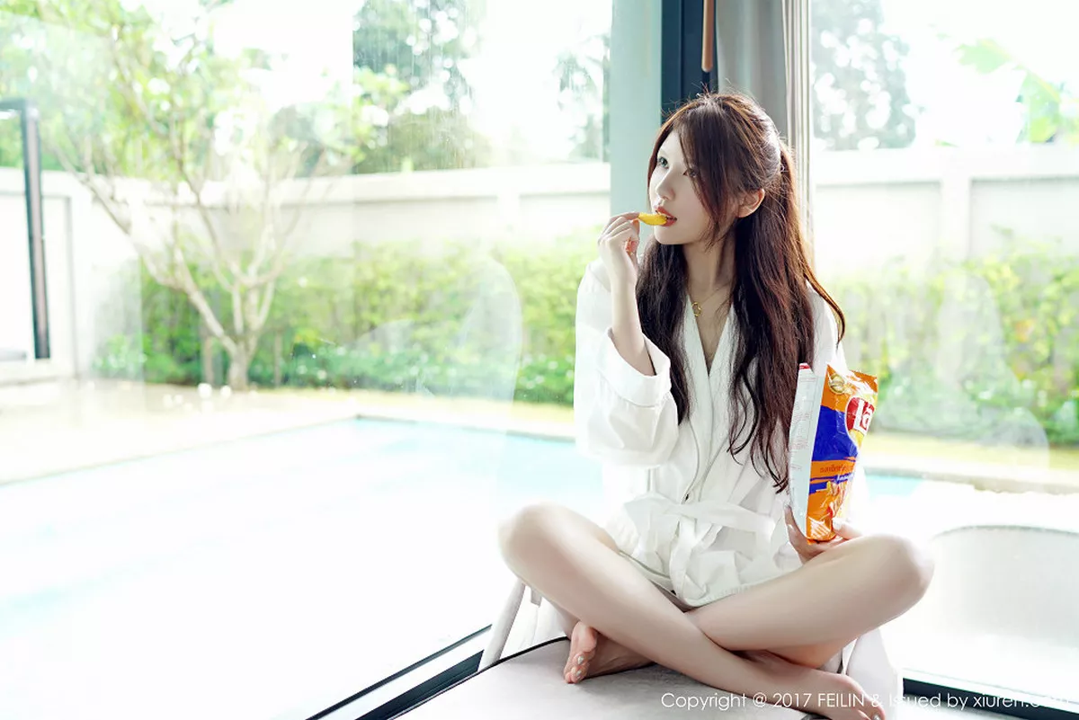 秀人集.com_[FeiLin嗲囡囡]Vol.085_新人嫩模PaPa妈咪泰国旅拍红色比基尼秀完美身材火辣写真31P