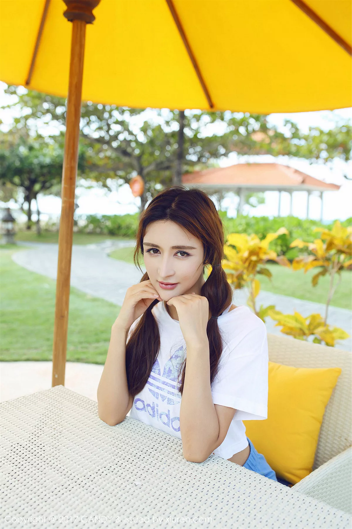 秀人集.com_[Candy糖果画报]Vol.024_嫩模伊莉娜巴厘岛旅拍性感短裤运动装秀完美身材写真61P