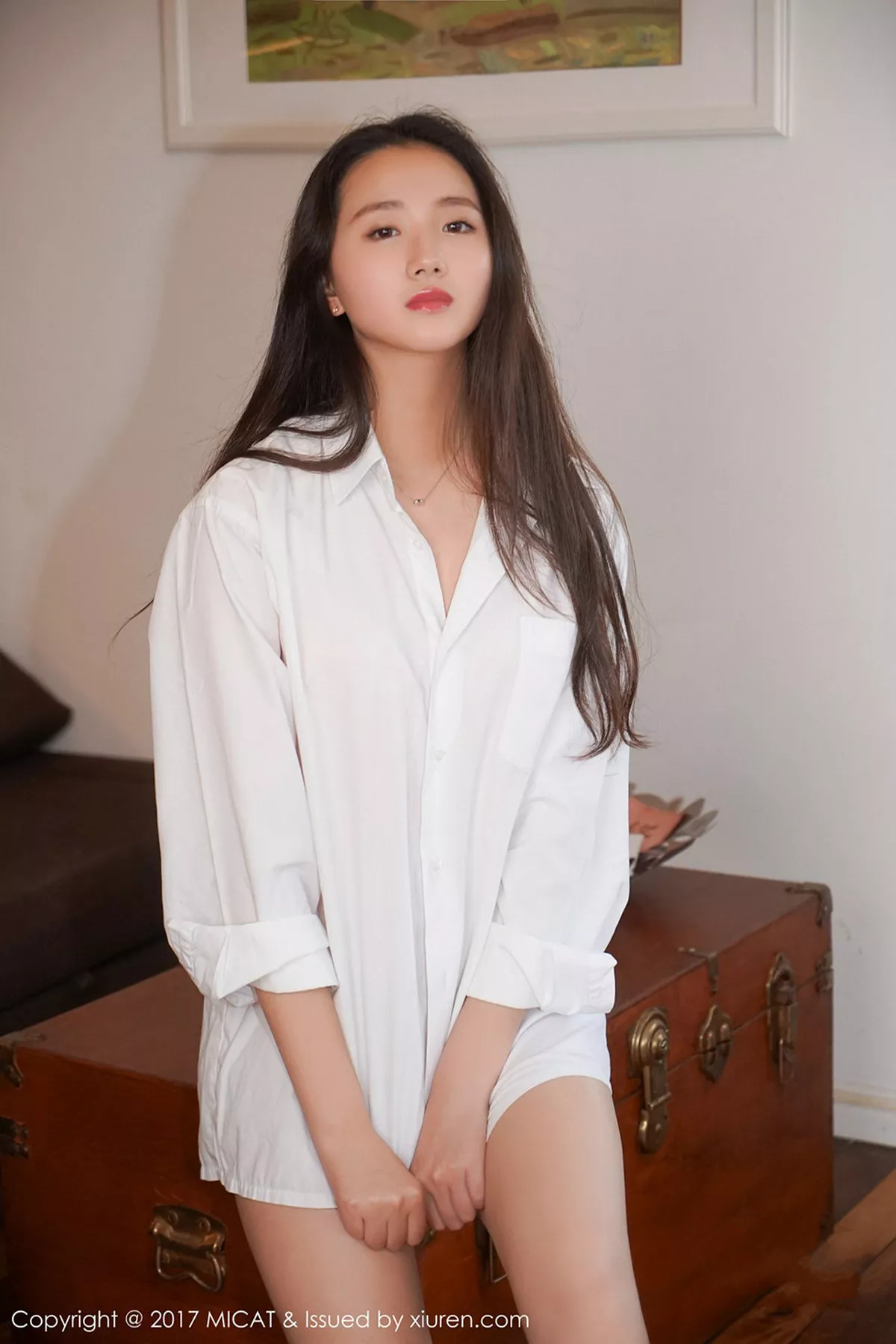 秀人集.com_[MICAT猫萌榜]Vol.004_嫩模画画sugar居家纯白衬衣白色蕾丝内裤秀白嫩肌肤写真50P