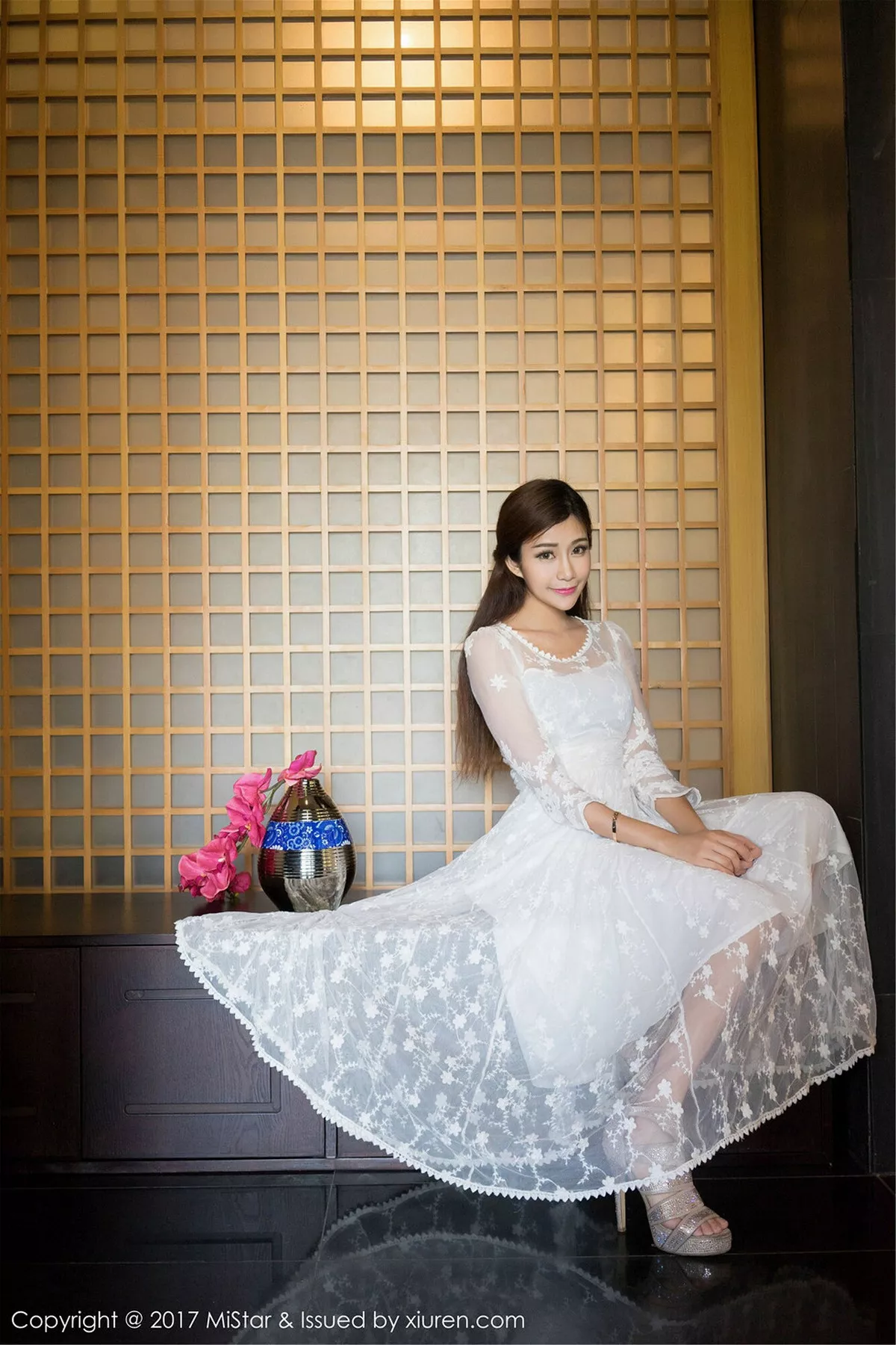 秀人集.com_[MiStar魅妍社]Vol.169_嫩模小蕾蕾景区旅拍多套服饰高颜值清新迷人写真65P