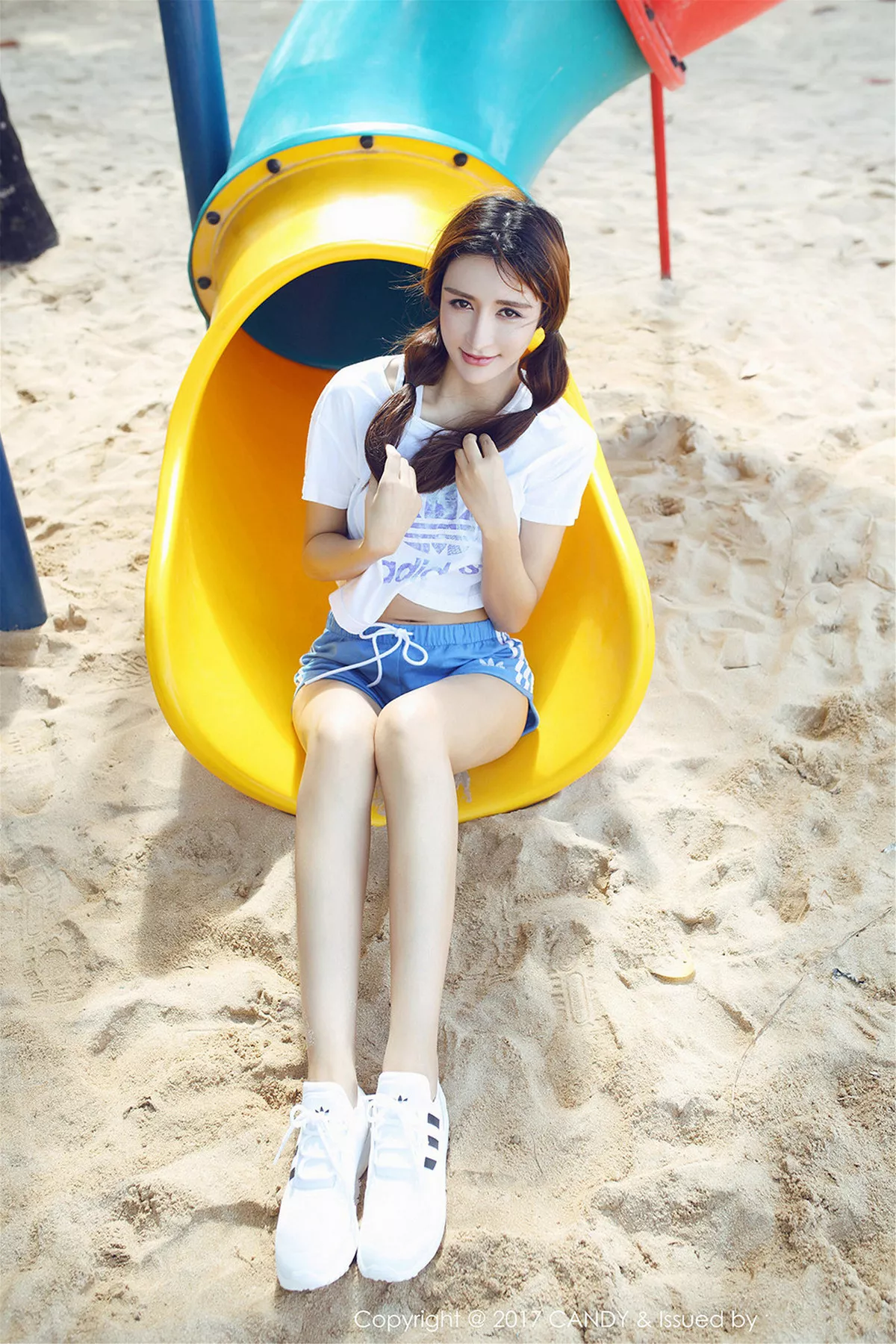 秀人集.com_[Candy糖果画报]Vol.024_嫩模伊莉娜巴厘岛旅拍性感短裤运动装秀完美身材写真61P