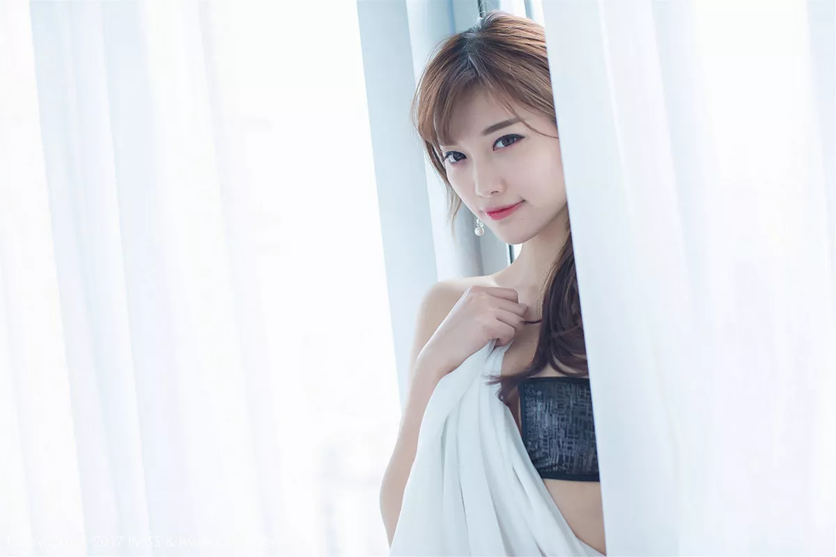 秀人集.com_[IMISS爱蜜社]Vol.175_甜美女神杨晨晨sugar居家床上性感内衣秀完美曲线诱惑写真45P