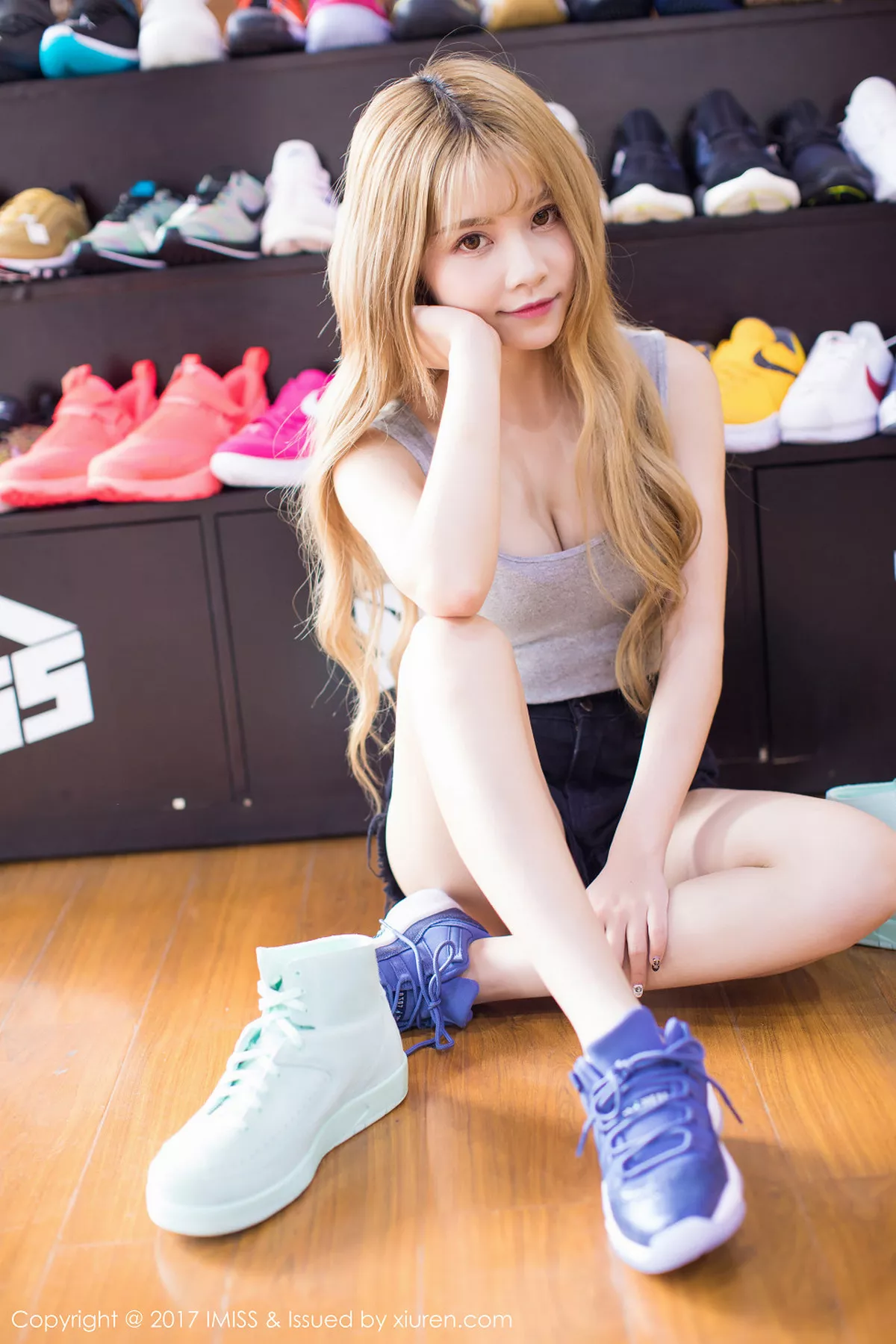 秀人集.com_[IMISS爱蜜社]Vol.172_新人嫩模夏正正户外运动装清爽迷人如瓷娃娃般美丽写真36P