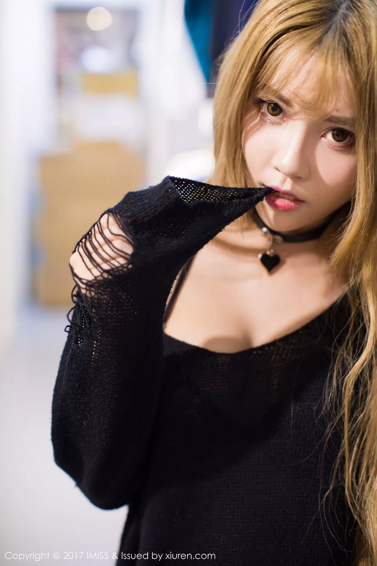 秀人集.com_[IMISS爱蜜社]Vol.172_新人嫩模夏正正户外运动装清爽迷人如瓷娃娃般美丽写真36P