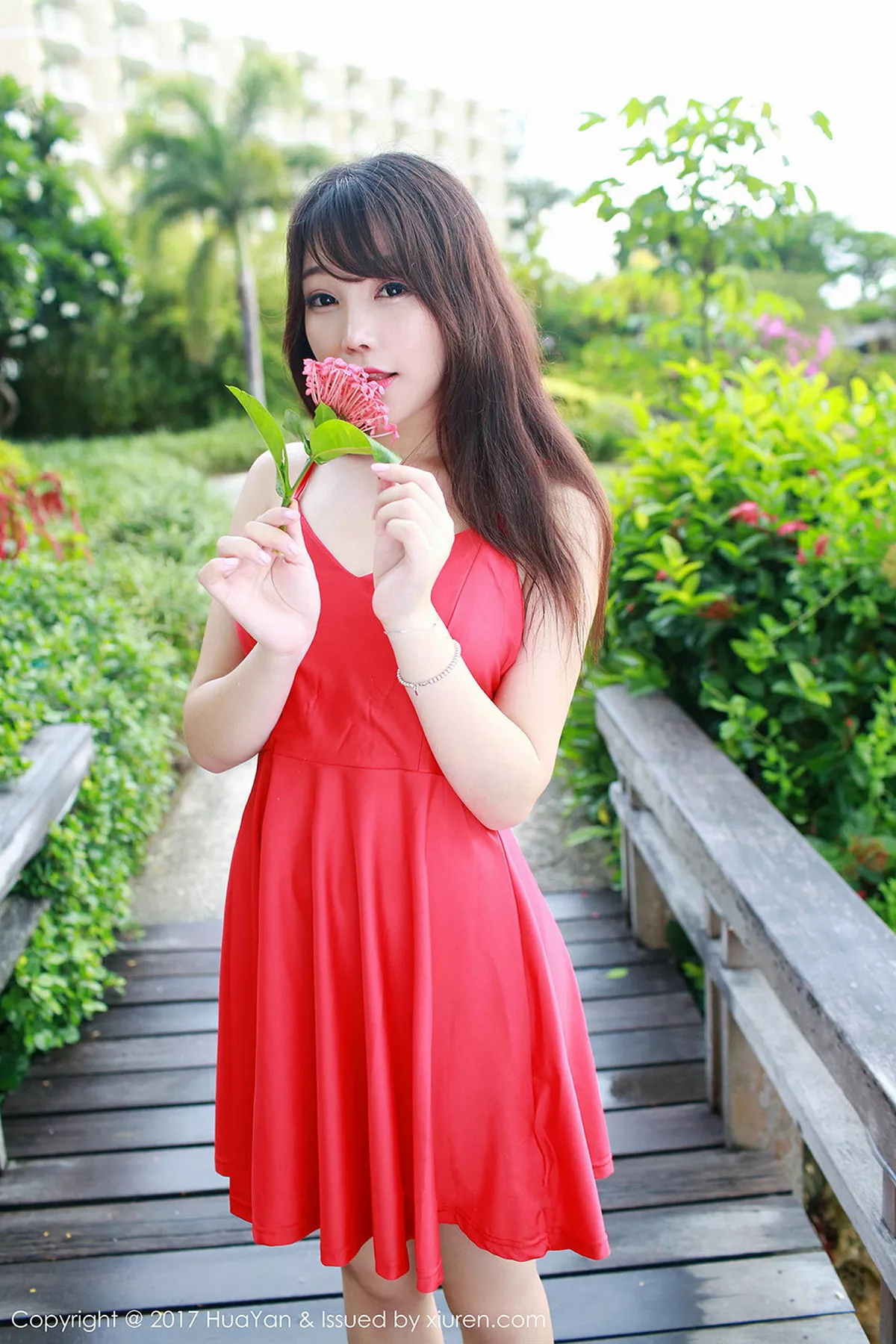 秀人集.com_[HuaYan花の颜]Vol.044_嫩模芝芝Booty塞班岛旅拍粉红高叉连体内衣湿身诱惑写真61P