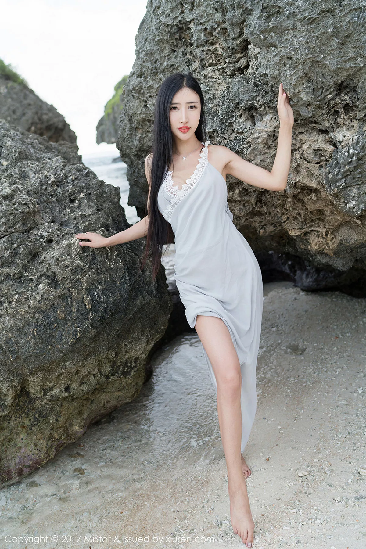 秀人集.com_[MiStar魅妍社]Vol.180_嫩模余心曼塞班旅拍性感比基尼秀傲人曲线完美诱惑写真45P