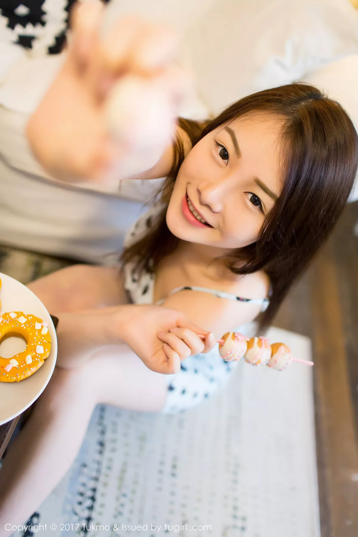 秀人集.com_[Tukmo兔几盟]Vol.101_嫩模绵绵最新私房少女与食物系列清爽甜美写真44P