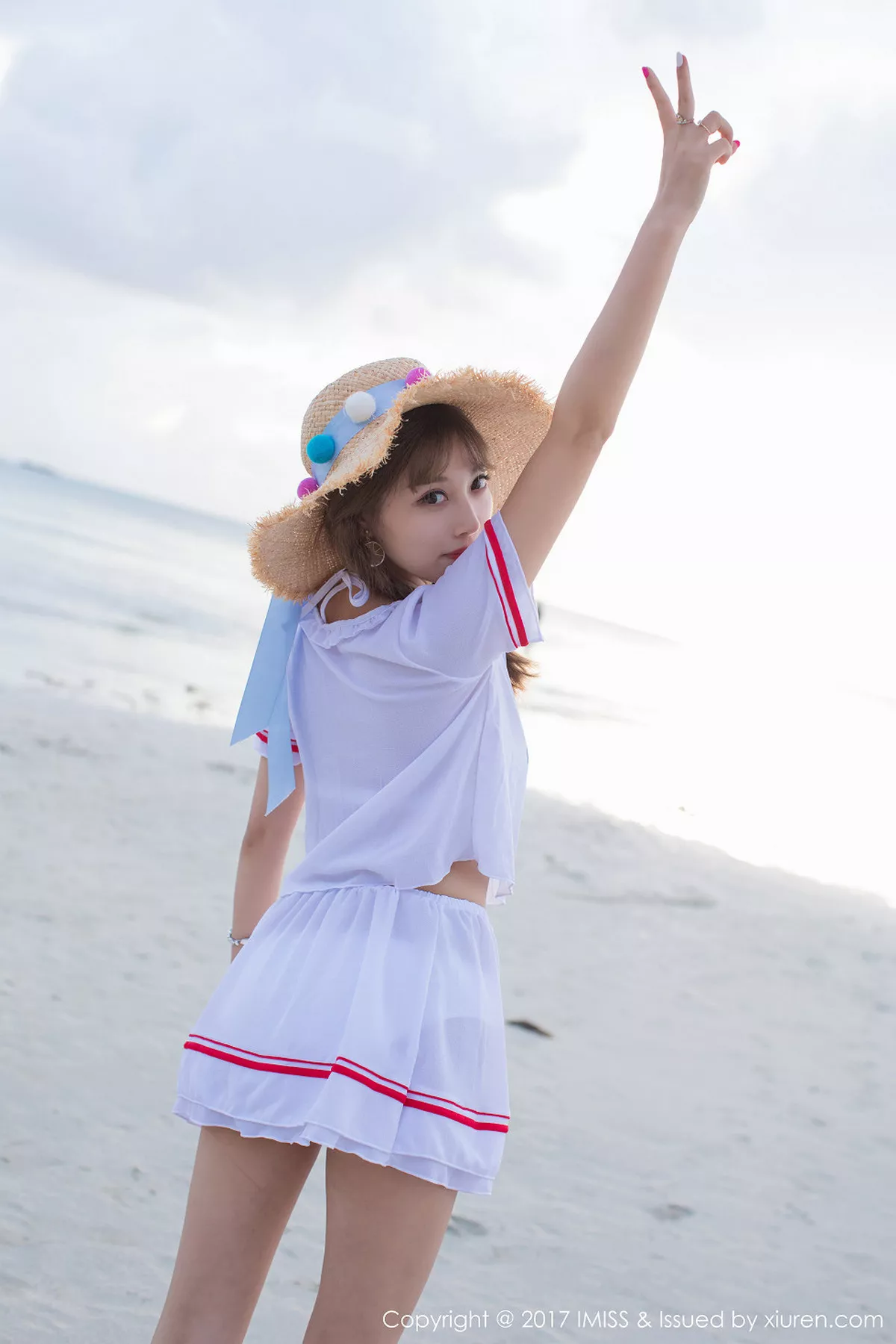 秀人集.com_[IMISS爱蜜社]Vol.185_女神杨晨晨sugar塞班旅拍阳光沙滩清纯服饰秀完美身材写真42P