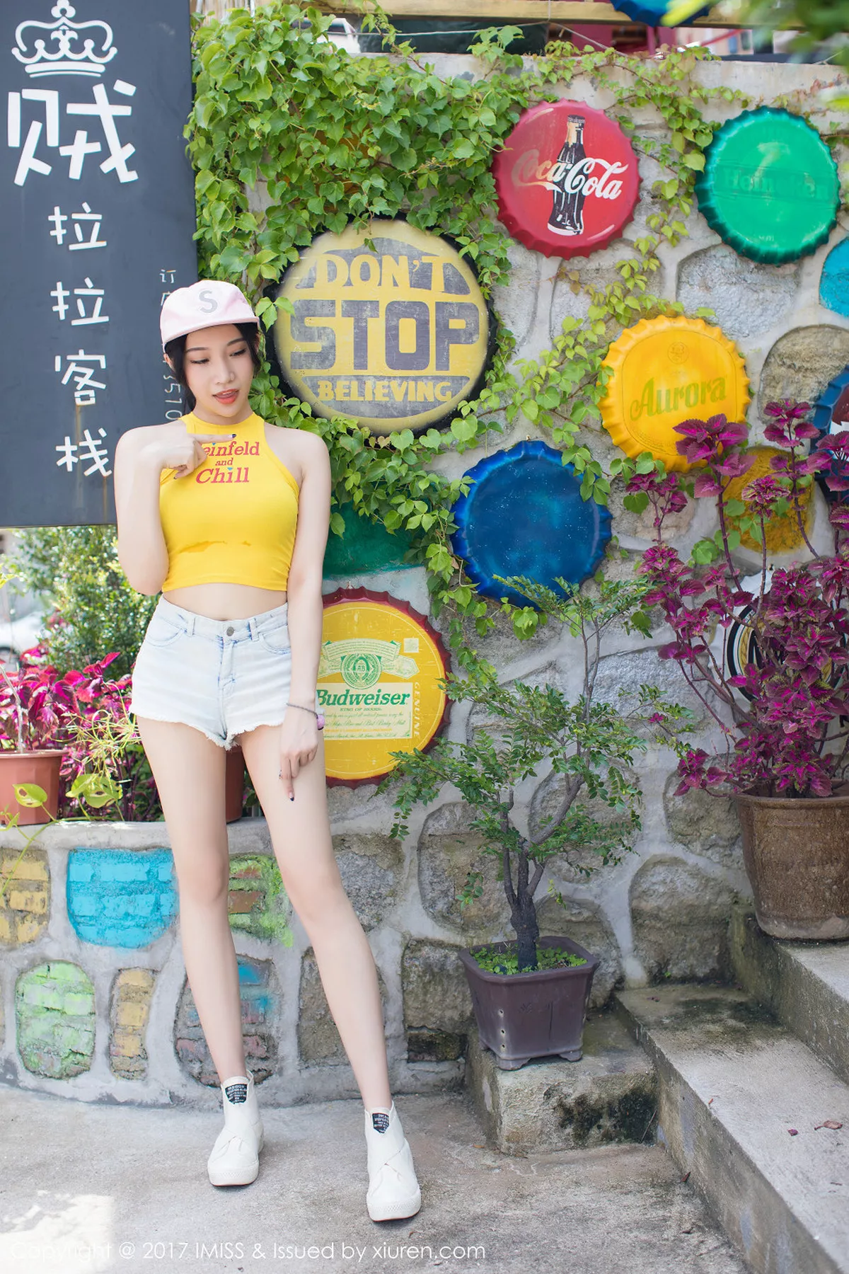 秀人集.com_[IMISS爱蜜社]Vol.180_嫩模小狐狸Sica户外牛仔短裤系列秀完美身材清新迷人写真46P