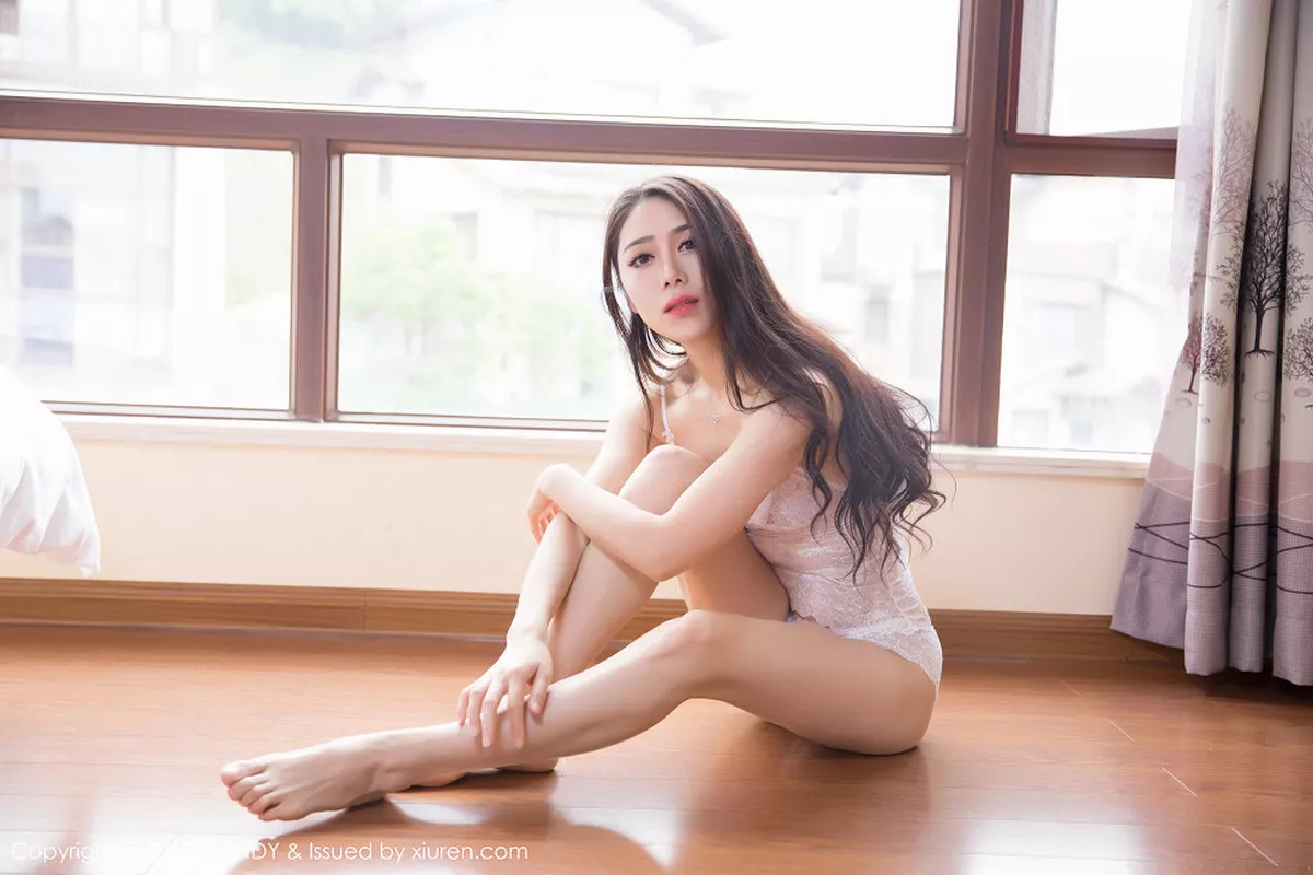 秀人集.com_[Candy糖果画报]Vol.029_嫩模芊慧baby居家白色蕾丝内衣秀水嫩肌肤娇艳迷人写真42P