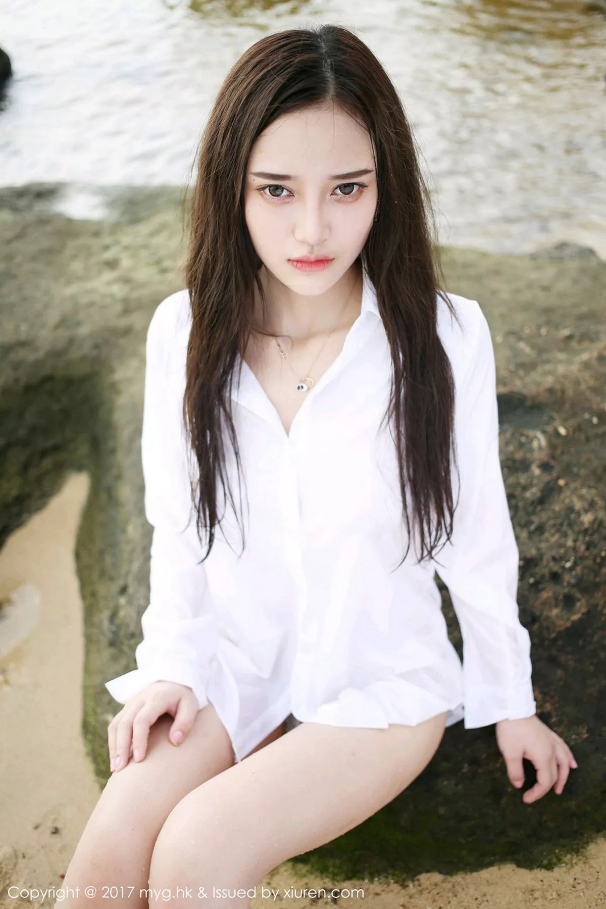 秀人集.com_[MyGirl美媛馆]Vol.259_女神唐琪儿il心愿旅拍海边真空白衬衫秀豪乳诱惑写真60P