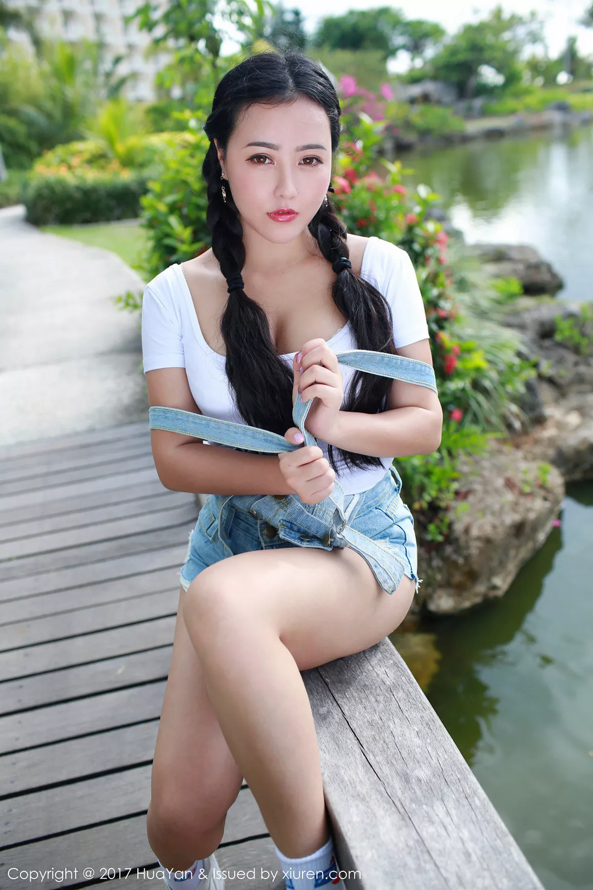 秀人集.com_[HuaYan花の颜]Vol.048_嫩模夏小秋秋秋居家粉红内衣半脱秀白嫩美乳诱惑写真36P