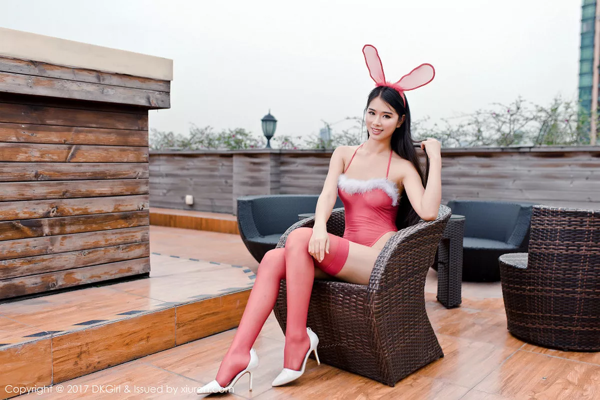 秀人集.com_[DKGirl御女郎]Vol.041_嫩模啊宝宝粉红兔女郎高叉连体内衣秀浑圆美乳诱惑写真55P