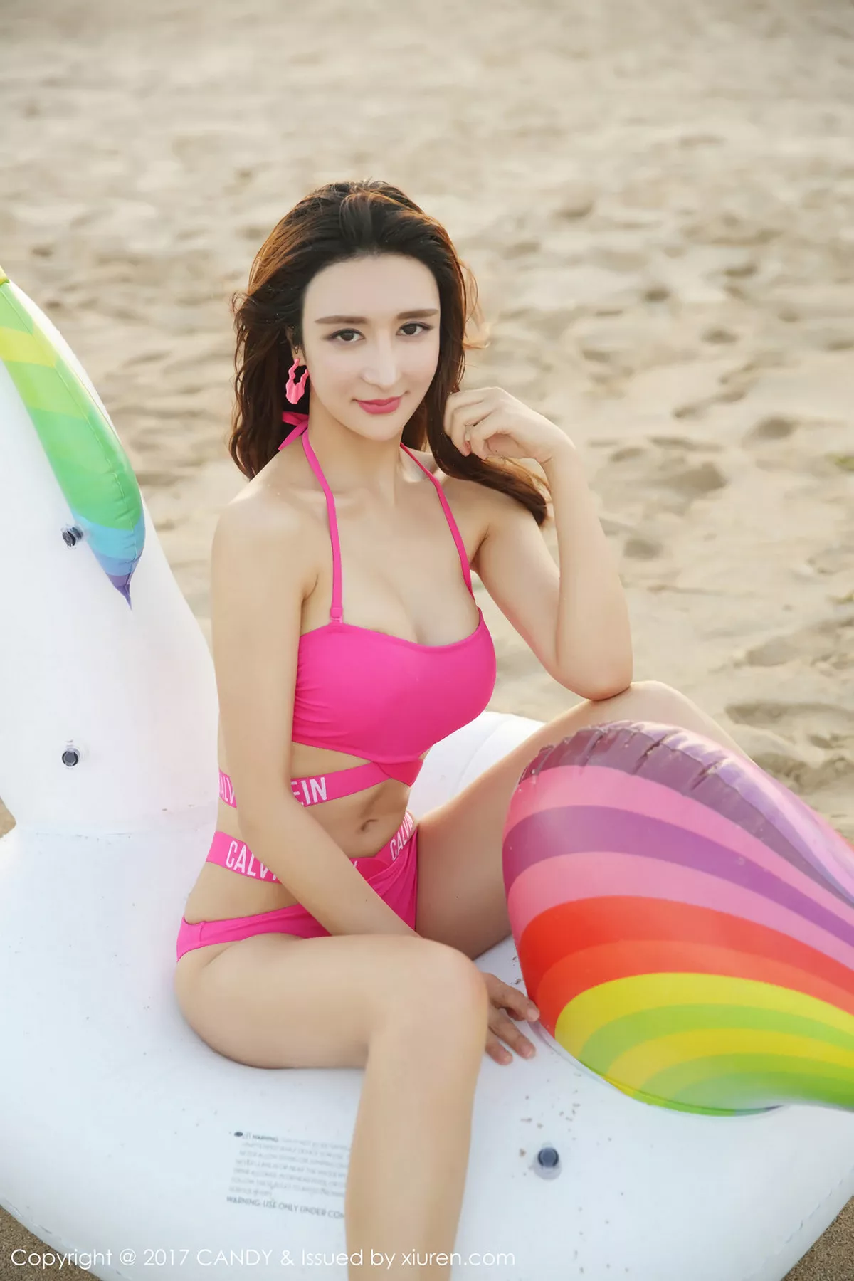 秀人集.com_[Candy糖果画报]Vol.041_嫩模伊莉娜巴厘岛旅拍沙滩边红色性感比基尼秀完美身材写真43P