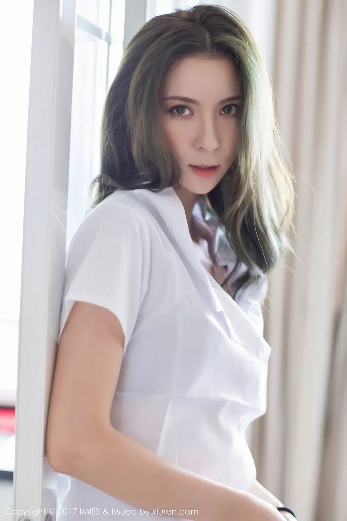 秀人集.com_[IMISS爱蜜社]Vol.198_高挑美女carry白衬衣下性感白嫩美腿加黑色内衣诱惑写真54P