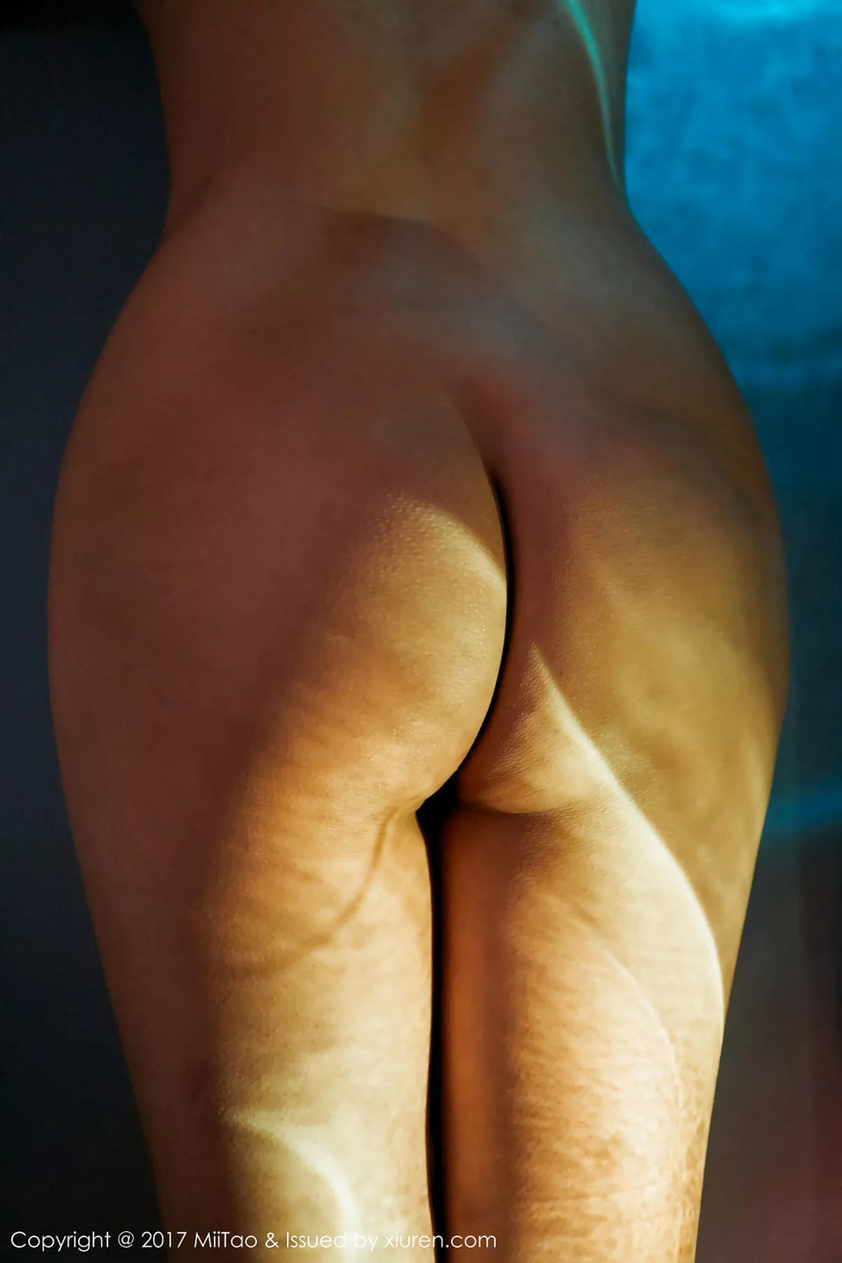 秀人集.com_[MiiTao蜜桃社]Vol.086_嫩模瑞欣大尺度私房粉嫩薄纱睡衣半脱秀傲人豪乳诱惑写真50P