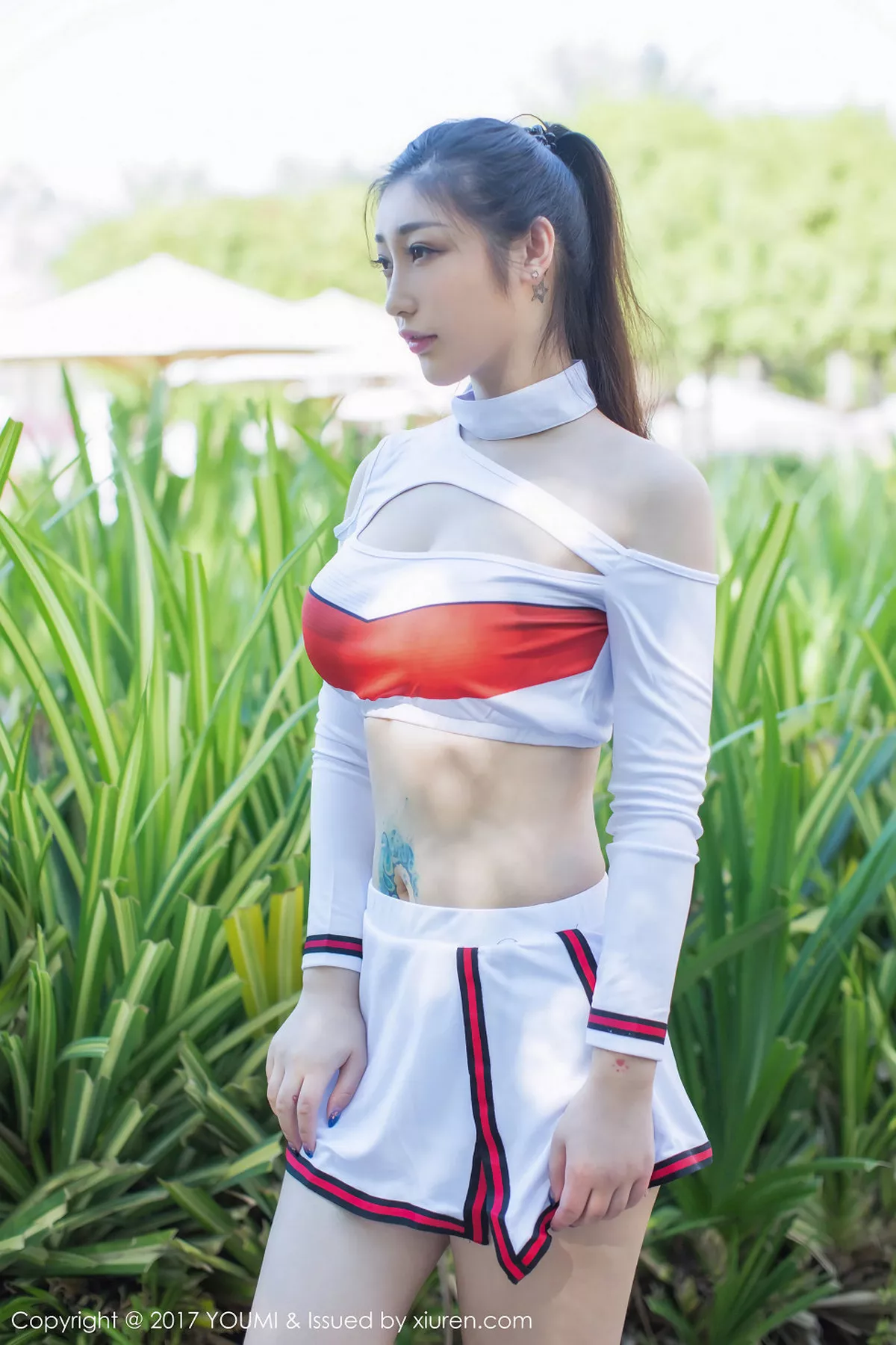 秀人集.com_[YouMi尤蜜荟]Vol.090_嫩模妲己_Toxic迪拜旅拍大尺度全裸金属链秀火辣胴体诱惑写真52P