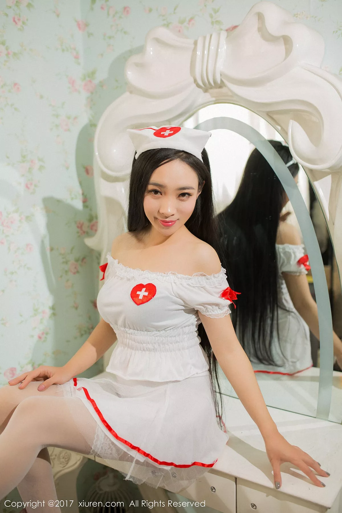 秀人集.com_[XiuRen秀人网]No.877_嫩模艾儿黑丝兔女郎加性感护士制服秀完美身材诱惑写真51P