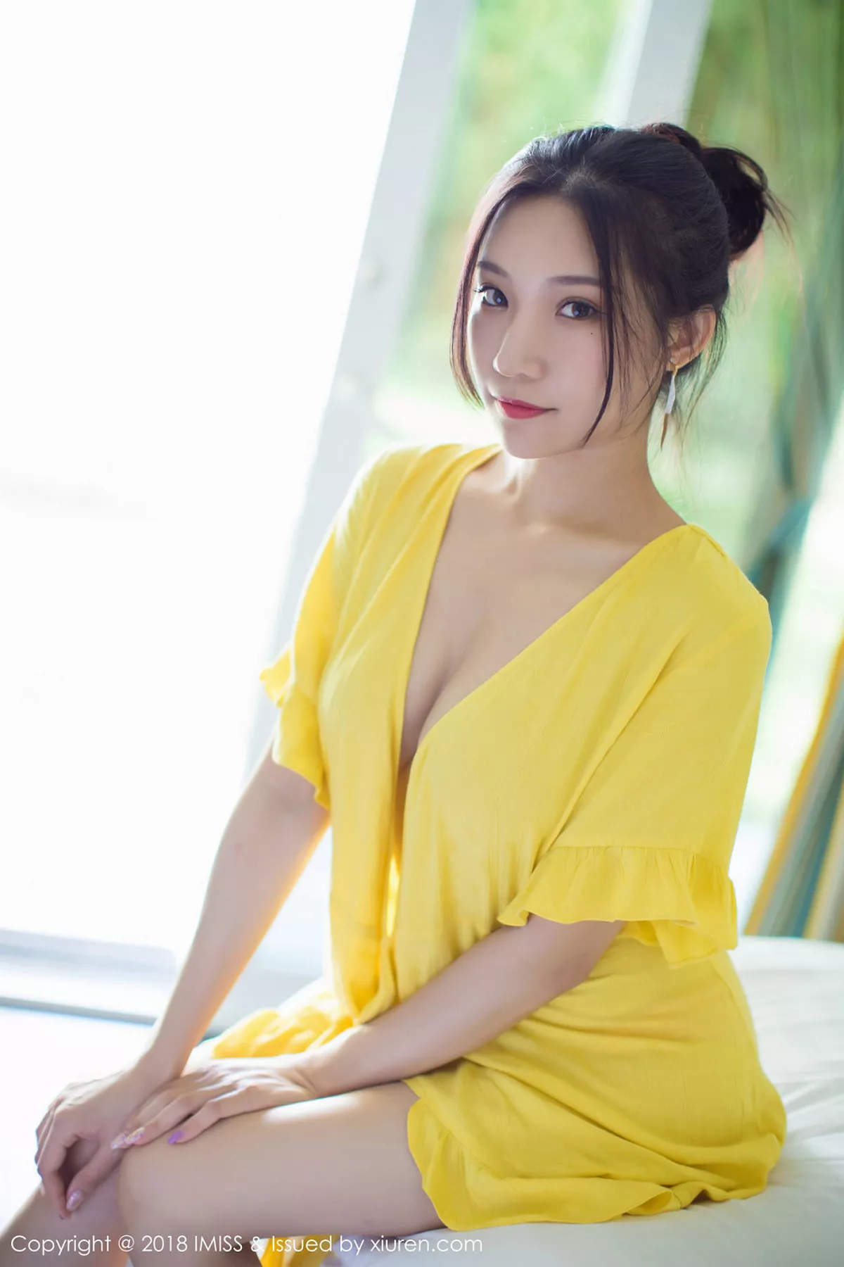 秀人集.com_[IMISS爱蜜社]Vol.211_嫩模小狐狸Sica甲米旅拍粉色缕空内衣透视秀豪乳翘臀诱惑写真43P