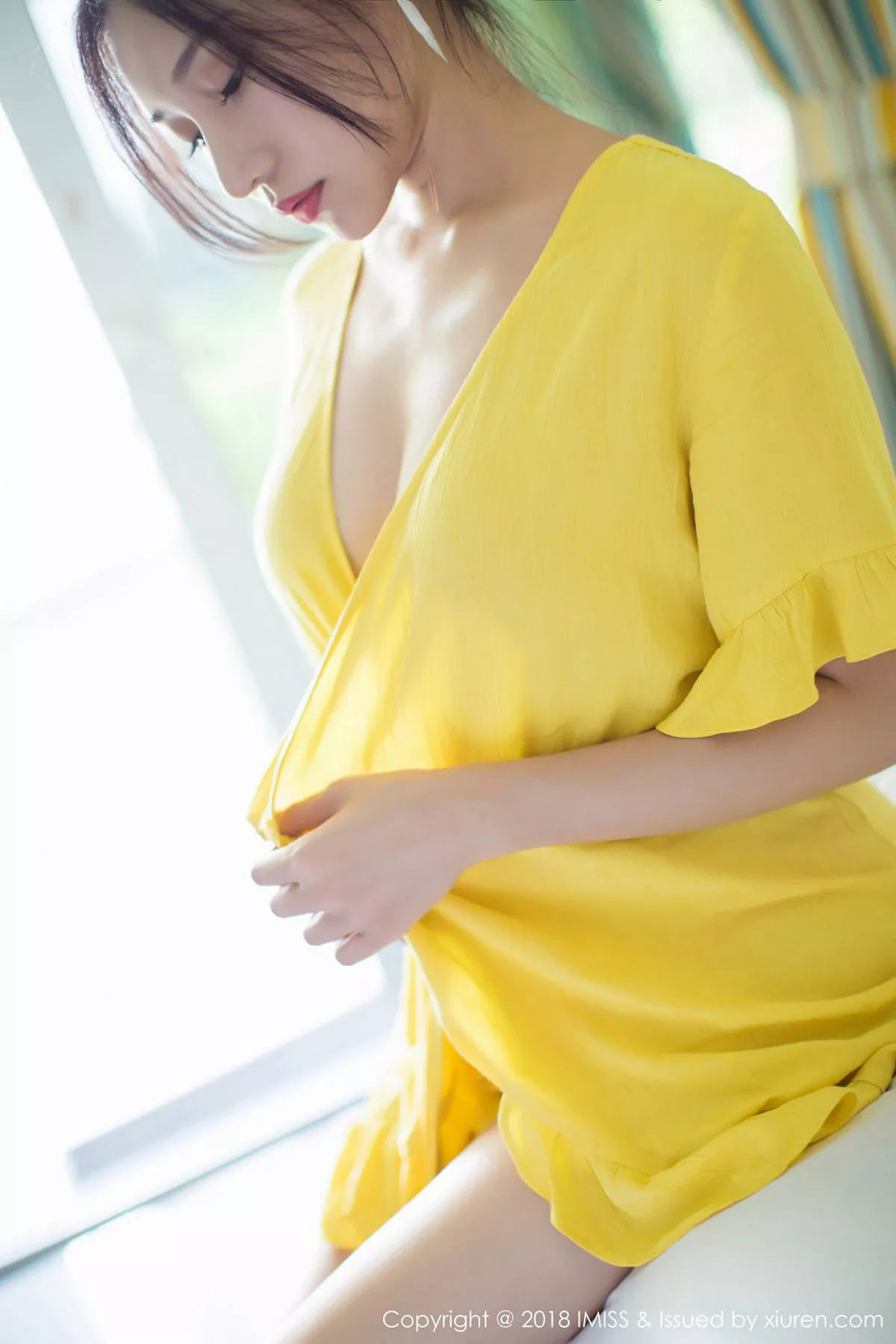 秀人集.com_[IMISS爱蜜社]Vol.211_嫩模小狐狸Sica甲米旅拍粉色缕空内衣透视秀豪乳翘臀诱惑写真43P