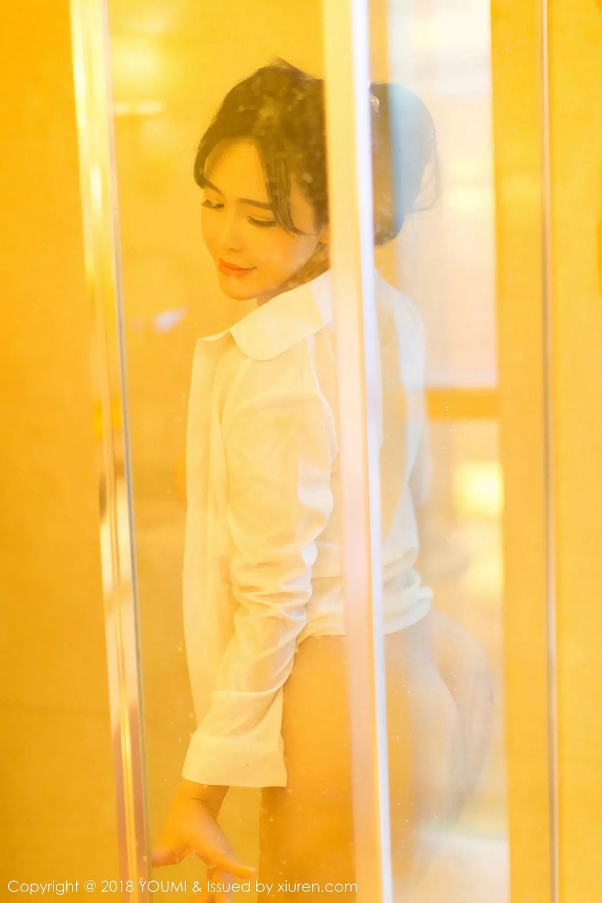 秀人集.com_[YouMi尤蜜荟]Vol.111_性感女神刘钰儿女仆装秀豪乳+浴室白衬衣湿身诱惑写真40P