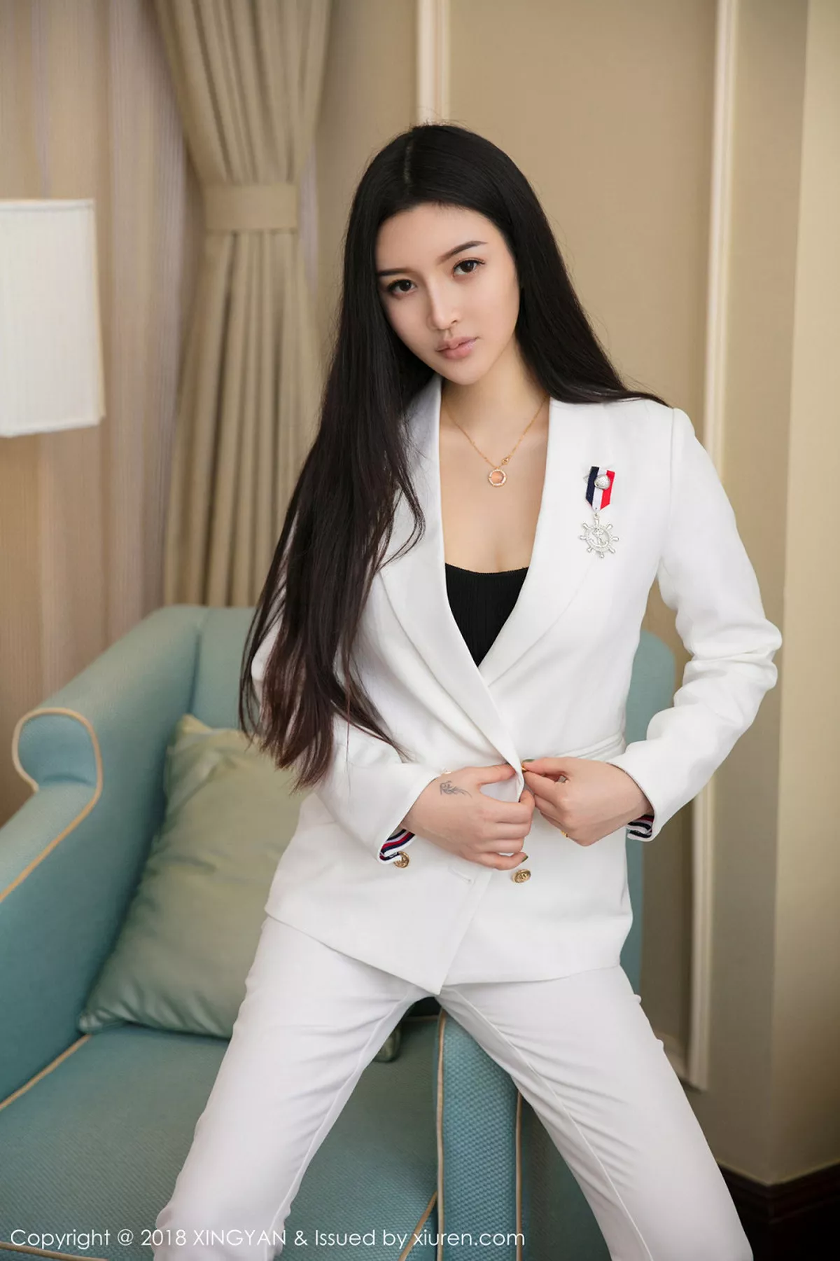 秀人集.com_[XINGYAN星颜社]Vol.034_嫩模李柯颖职场美女性感套装+白衬衣配黑色内衣诱惑写真49P