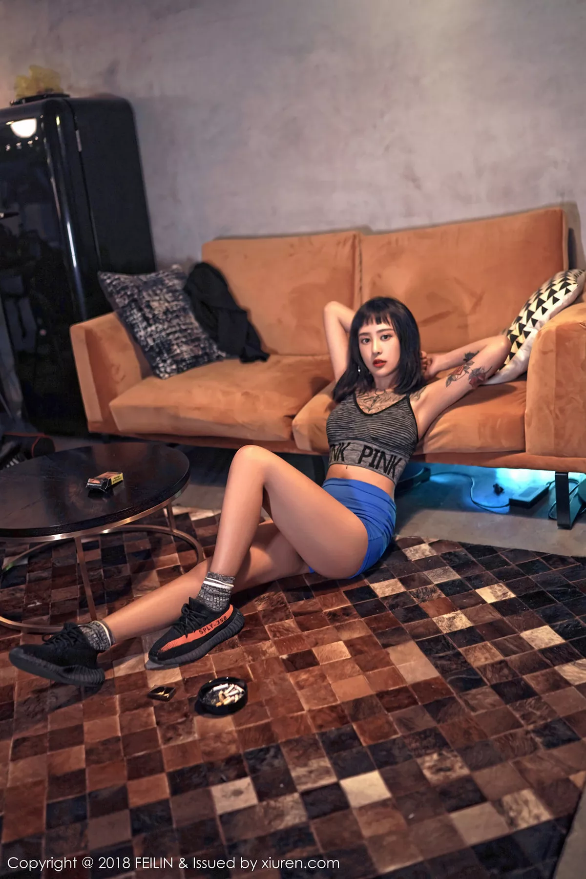 秀人集.com_[FeiLin嗲囡囡]Vol.129_嫩模赵艺璇居家私房性感内衣黑白风系列配彩色纹身写真39P