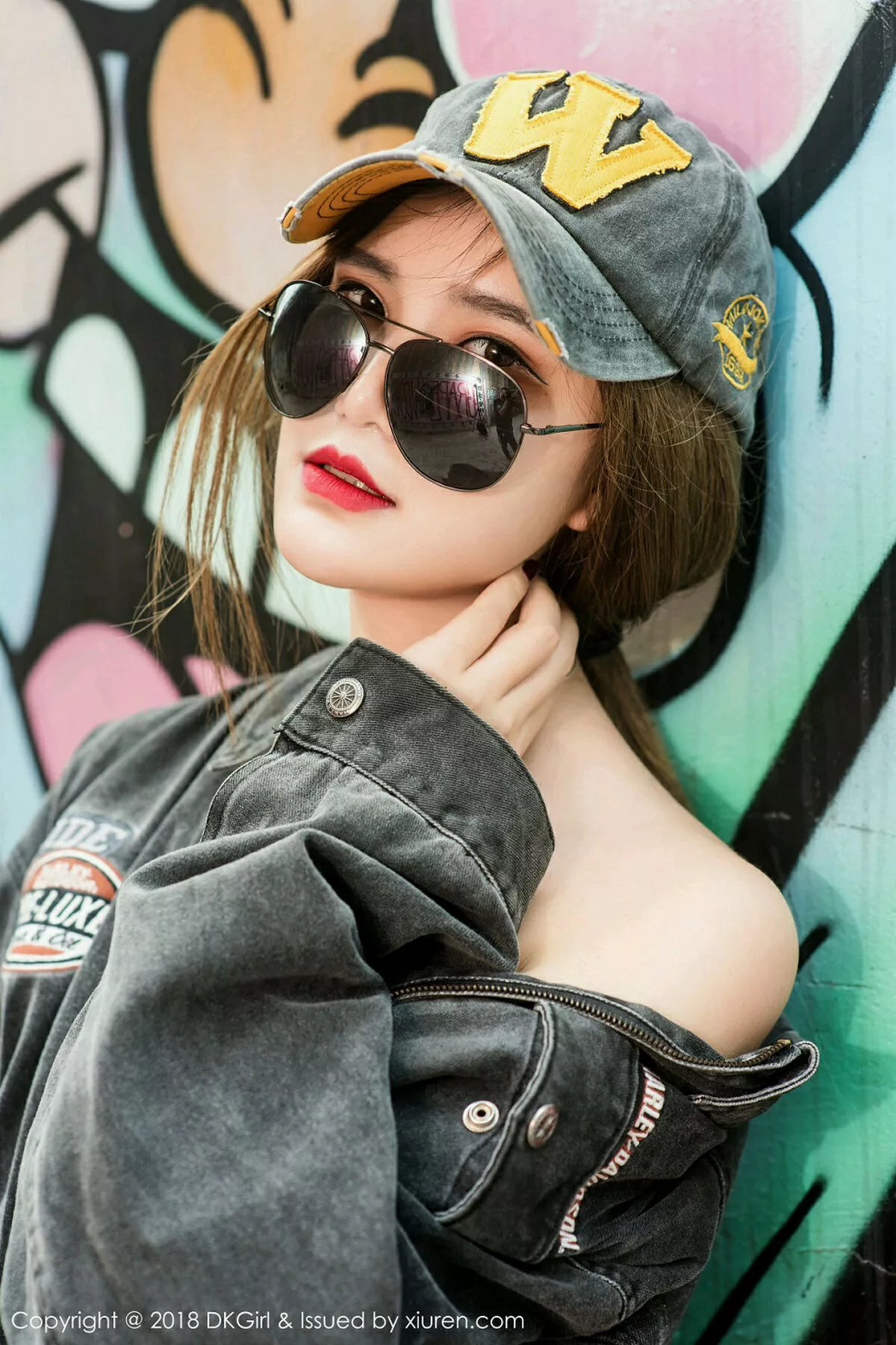 秀人集.com_[DKGirl御女郎]Vol.062_嫩模Ting婷婷居家白色蕾丝薄纱全脱秀豪乳双手遮点诱惑写真53P