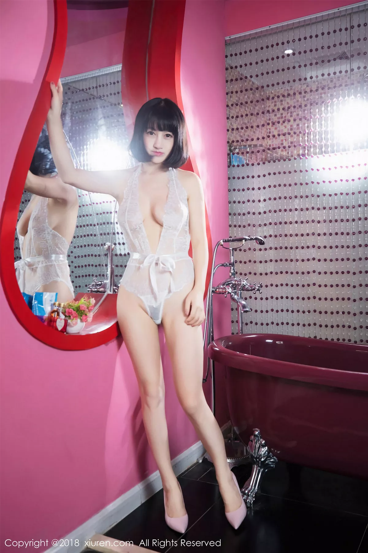 秀人集.com_[XiuRen秀人网]No.926_嫩模小探戈居家私房纯白透视蕾丝内衣秀火辣胴体喷血诱惑写真43P