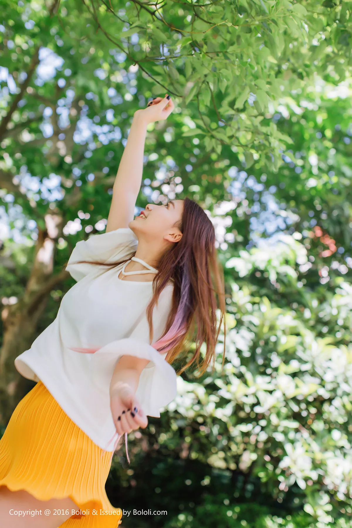 秀人集.com_[Tukmo兔几盟]Vol.109_清纯嫩模董成丽游乐园里白色短袖衫配黄色短裙清爽迷人写真40P