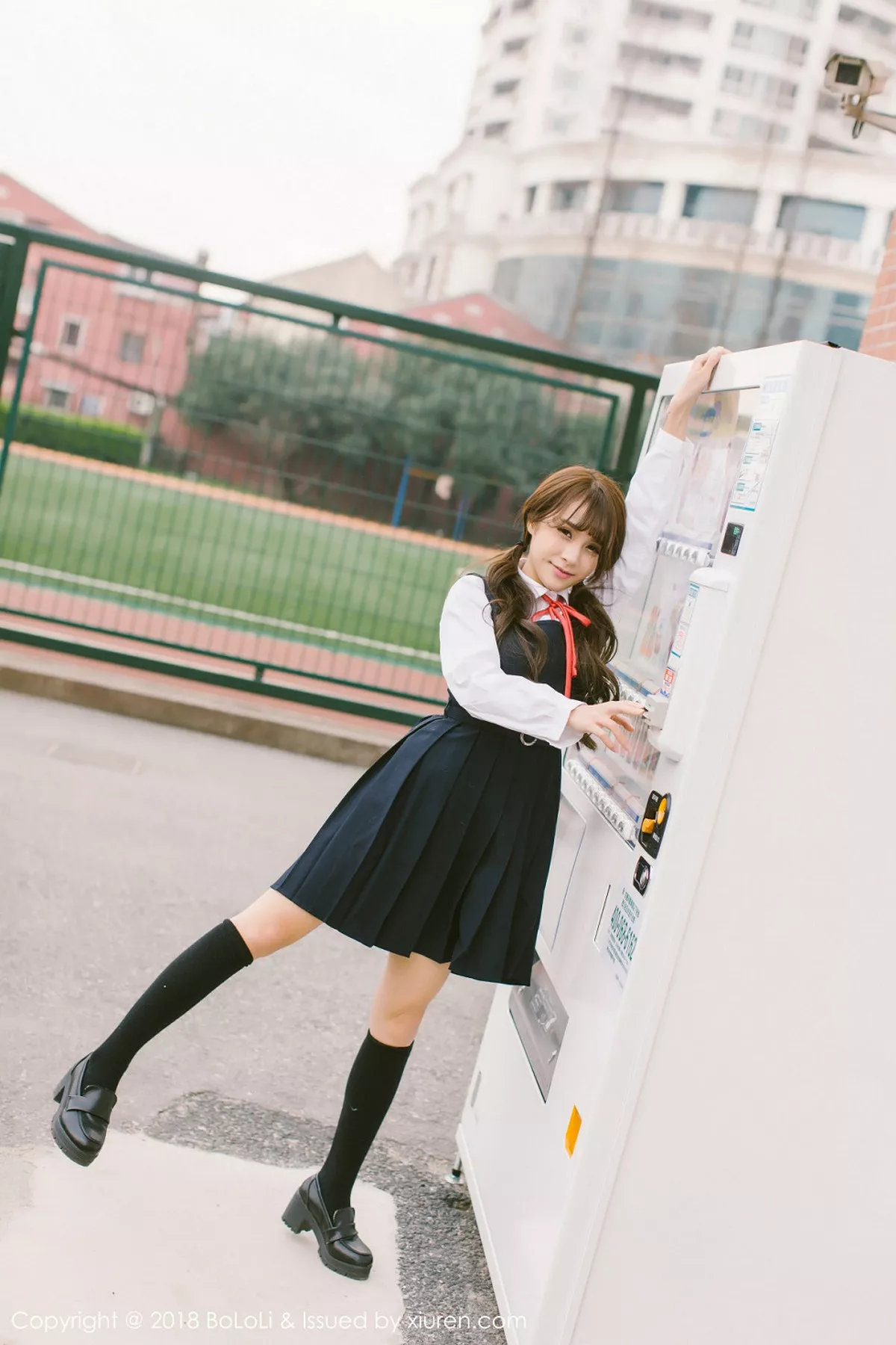 秀人集.com_[Tukmo兔几盟]Vol.113_嫩模夏美酱户外古典优雅洛丽塔系列+清纯可爱学生制服写真62P