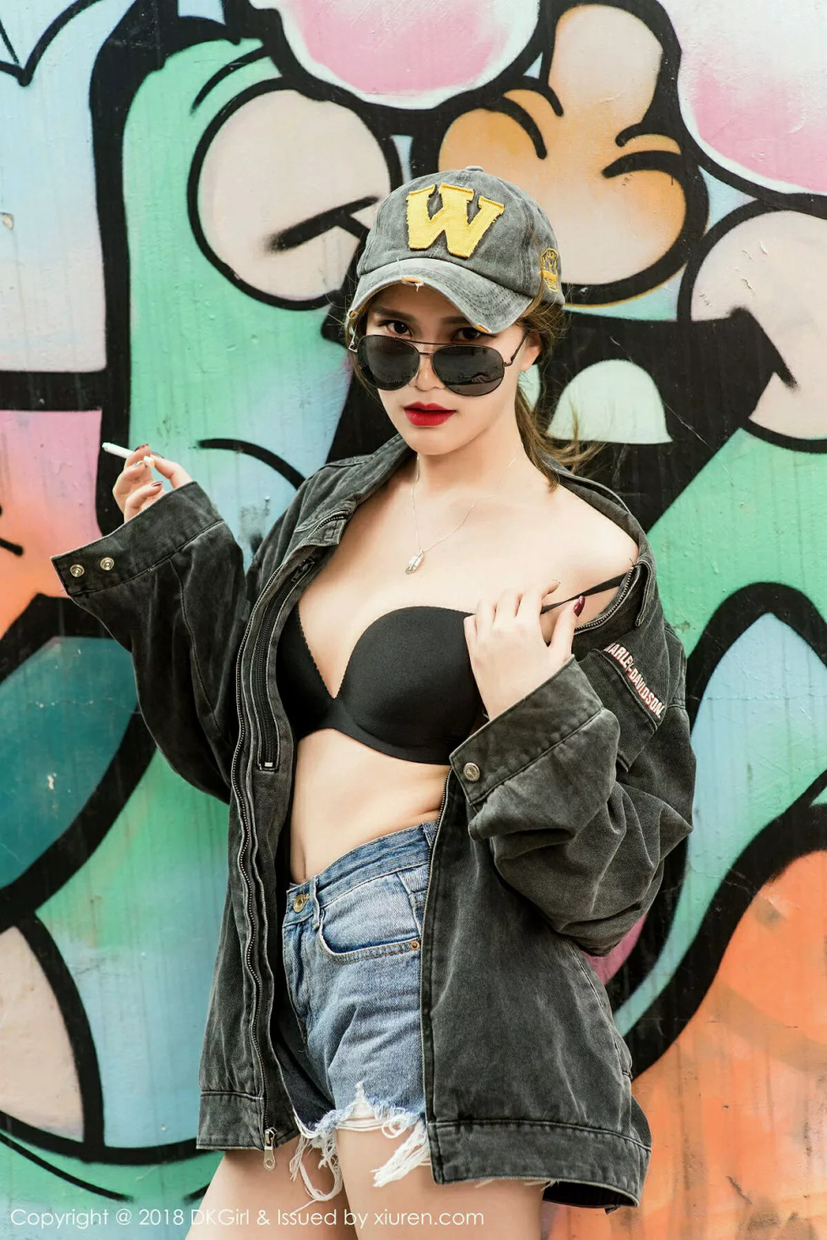 秀人集.com_[DKGirl御女郎]Vol.062_嫩模Ting婷婷居家白色蕾丝薄纱全脱秀豪乳双手遮点诱惑写真53P