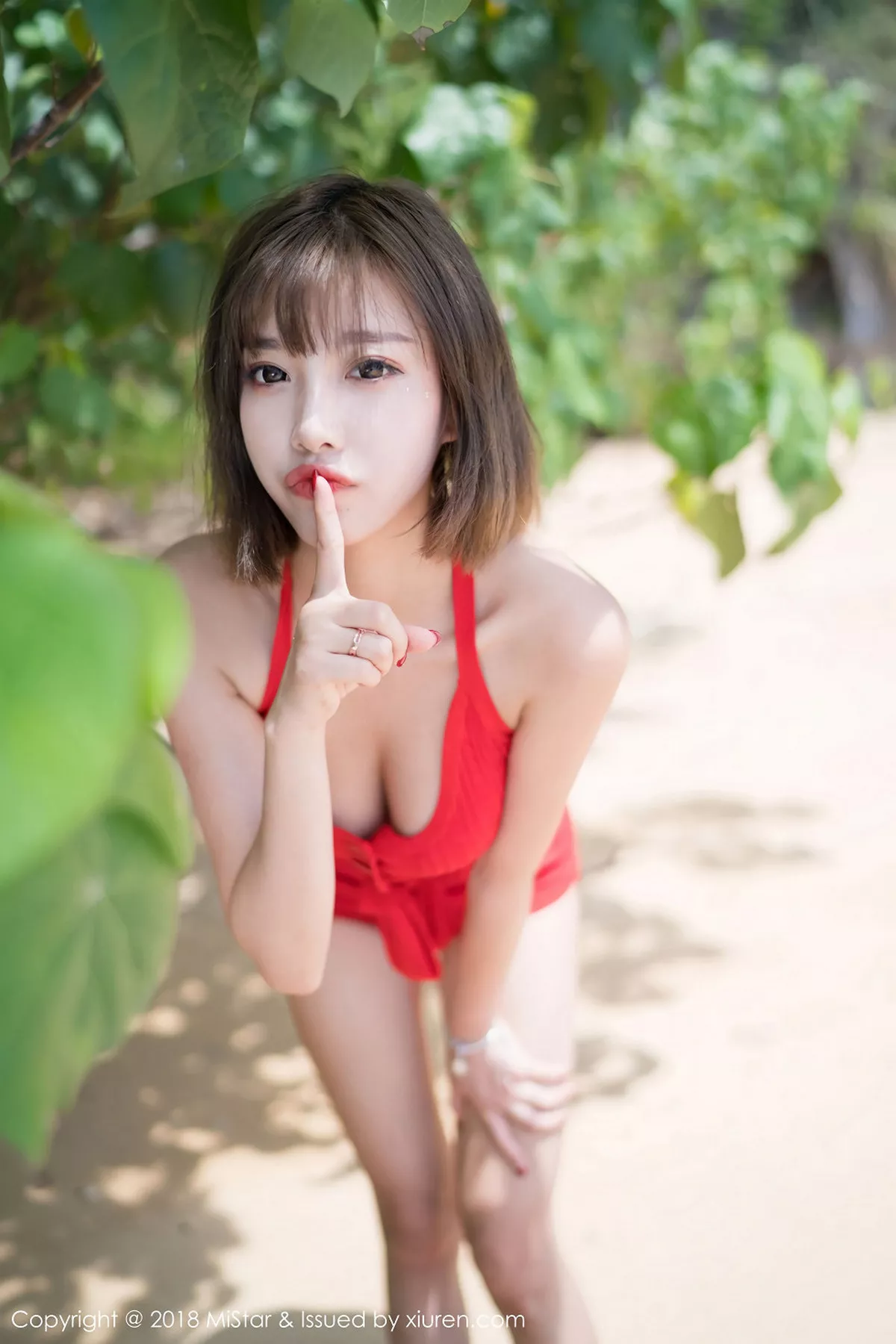 秀人集.com_[MiStar魅妍社]Vol.219_女神杨晨晨sugar甲米旅拍海边沙滩性感比基尼秀完美身材写真35P