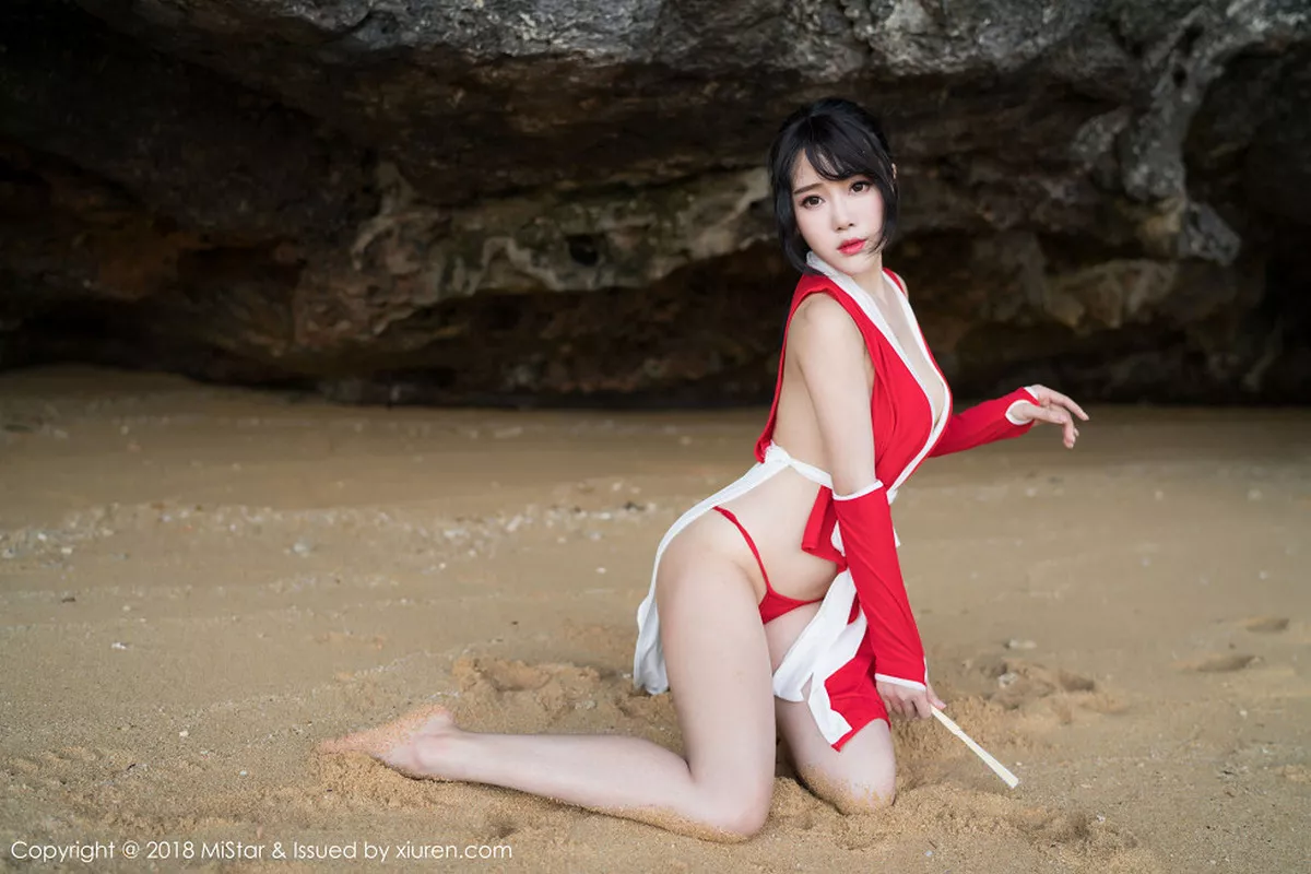 秀人集.com_[MiStar魅妍社]Vol.215_女神兜豆靓Youlina甲米旅拍外拍COS不知火舞热辣诱惑写真50P