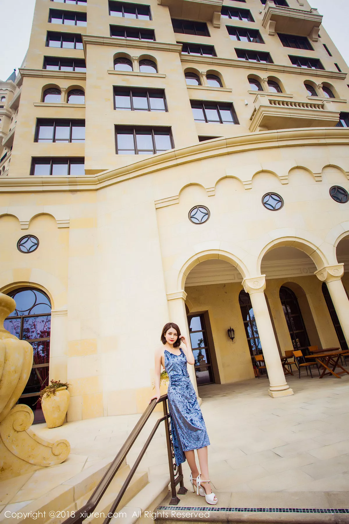 秀人集.com_[XiuRen秀人网]No.935_嫩模廿十居家私房红色塑身内衣秀完美身材白嫩肌肤性感写真58P