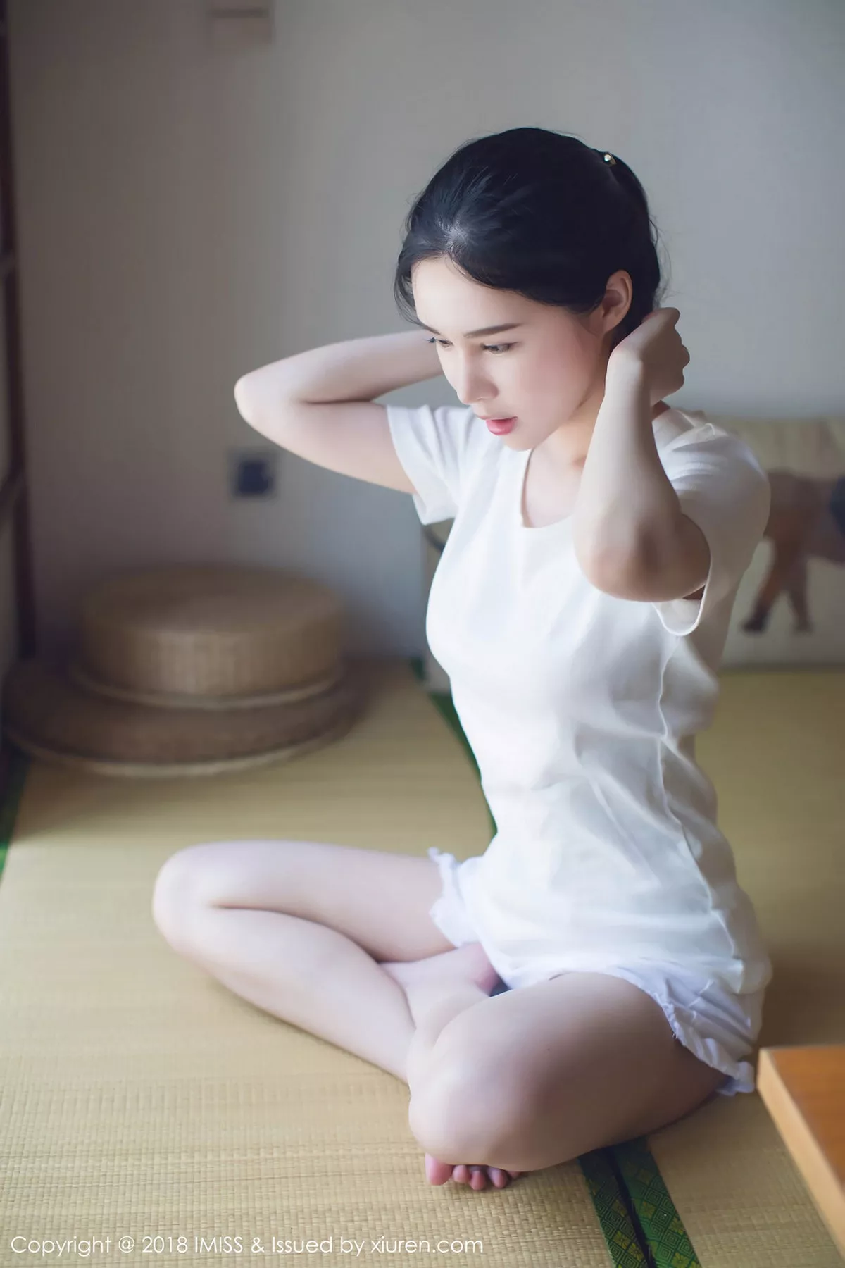 秀人集.com_[IMISS爱蜜社]Vol.229_嫩模艾米Amy白色吊带高叉连体衣秀丰满美乳妩媚诱惑写真35P