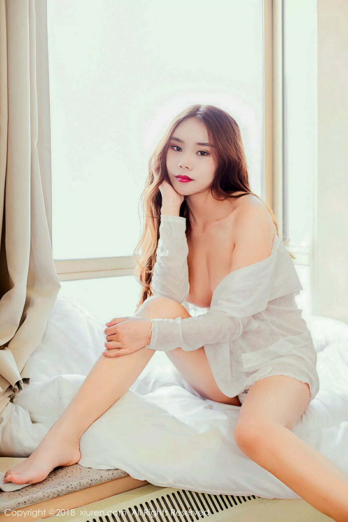 秀人集.com_[XiuRen秀人网]No.972_新人妹子小曼miki居家真空白衬衣半脱秀豪乳露点火辣诱惑写真60P