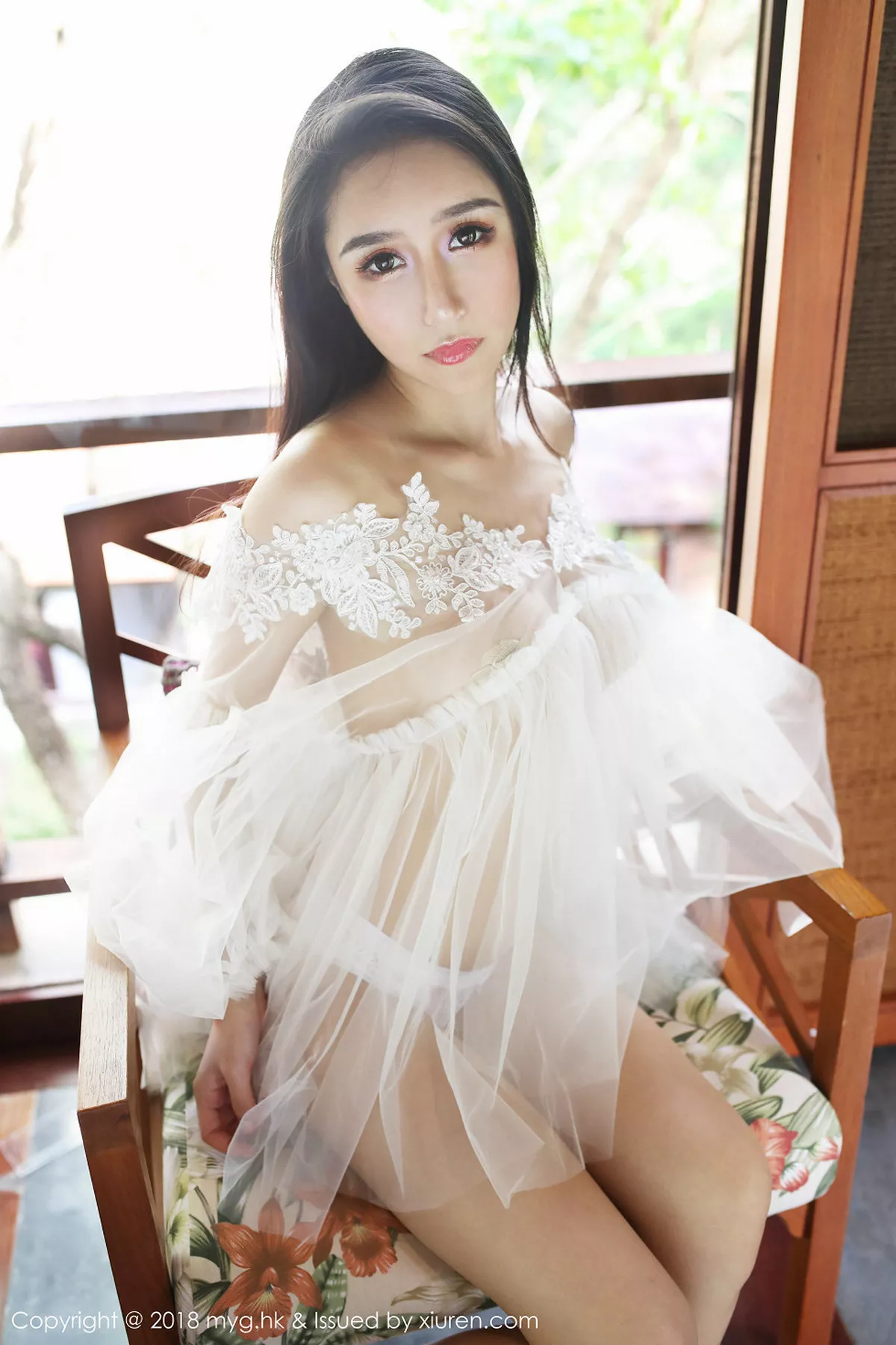 秀人集.com_[MyGirl美媛馆]Vol.281_嫩模于大乔普吉岛旅拍泳池里性感比基尼半露豪乳诱惑写真76P