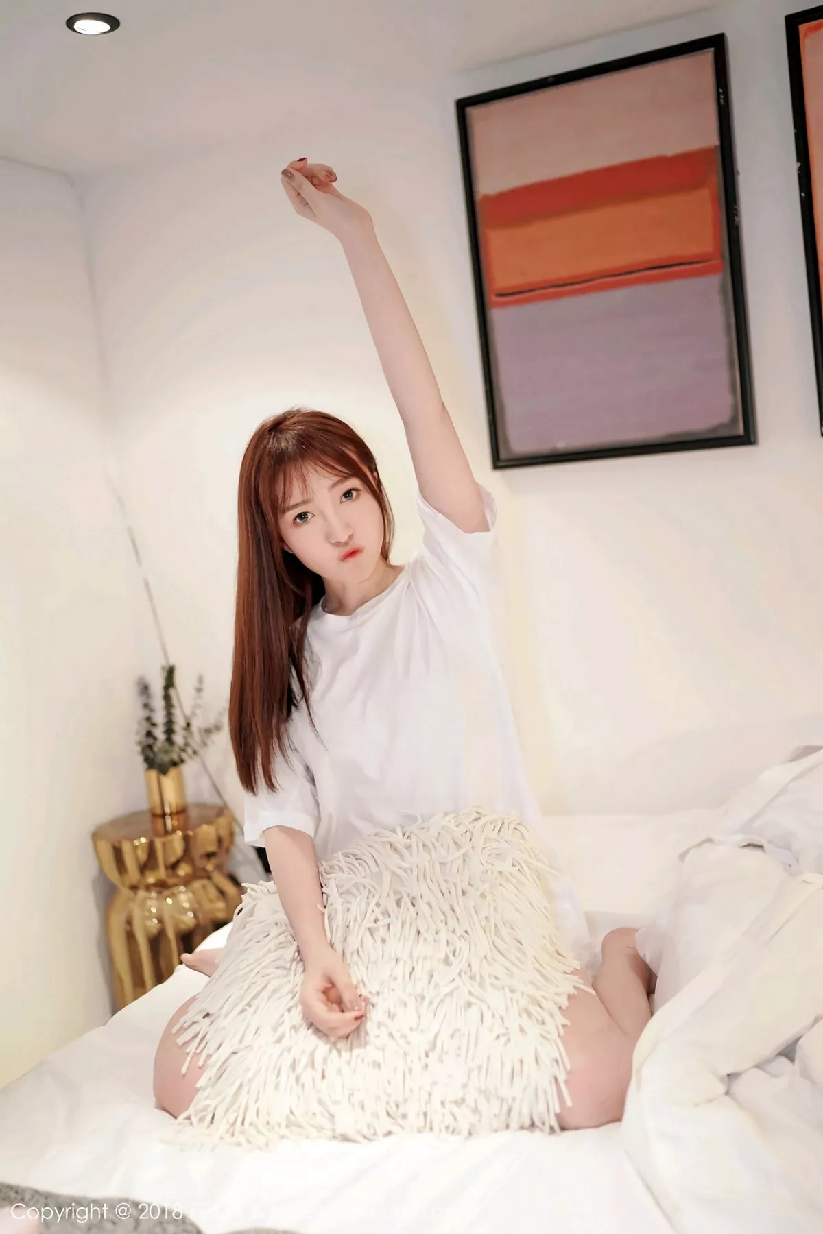 秀人集.com_[FeiLin嗲囡囡]Vol.132_清纯妹子yumi黄奕清居家床上大尺度全裸奶油遮点喷血诱惑写真40P